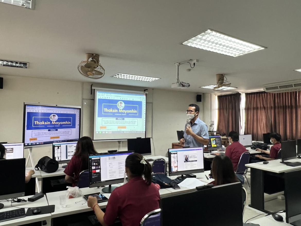 กิจกรรมอบรมภาษาอังกฤษเพื่อการทำงานสำหรับนักศึกษาชั้นปีที่ 4