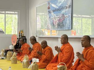 4. กิจกรรมอบรมคุณธรรมและทำบุญโปรแกรมวิชาเทคโนโลยีวิศวกรรมไฟฟ้า