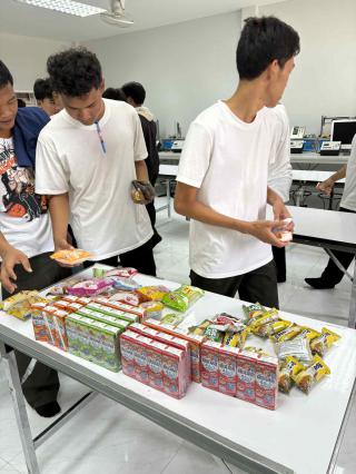 22. กิจกรรมอบรมคุณธรรมและทำบุญโปรแกรมวิชาเทคโนโลยีวิศวกรรมไฟฟ้า