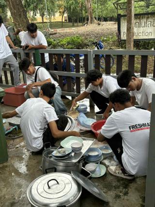 24. กิจกรรมอบรมคุณธรรมและทำบุญโปรแกรมวิชาเทคโนโลยีวิศวกรรมไฟฟ้า