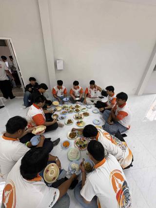 34. กิจกรรมอบรมคุณธรรมและทำบุญโปรแกรมวิชาเทคโนโลยีวิศวกรรมไฟฟ้า