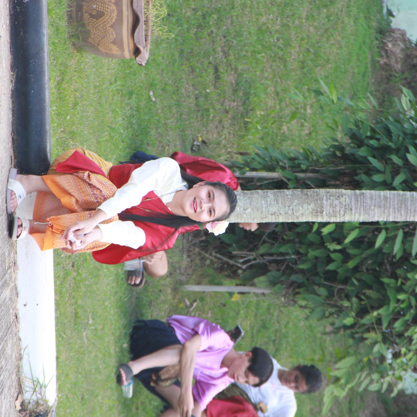 4. เวียนมาถึงวันคอย ลอยละล่อง ท่องราชภัฏ