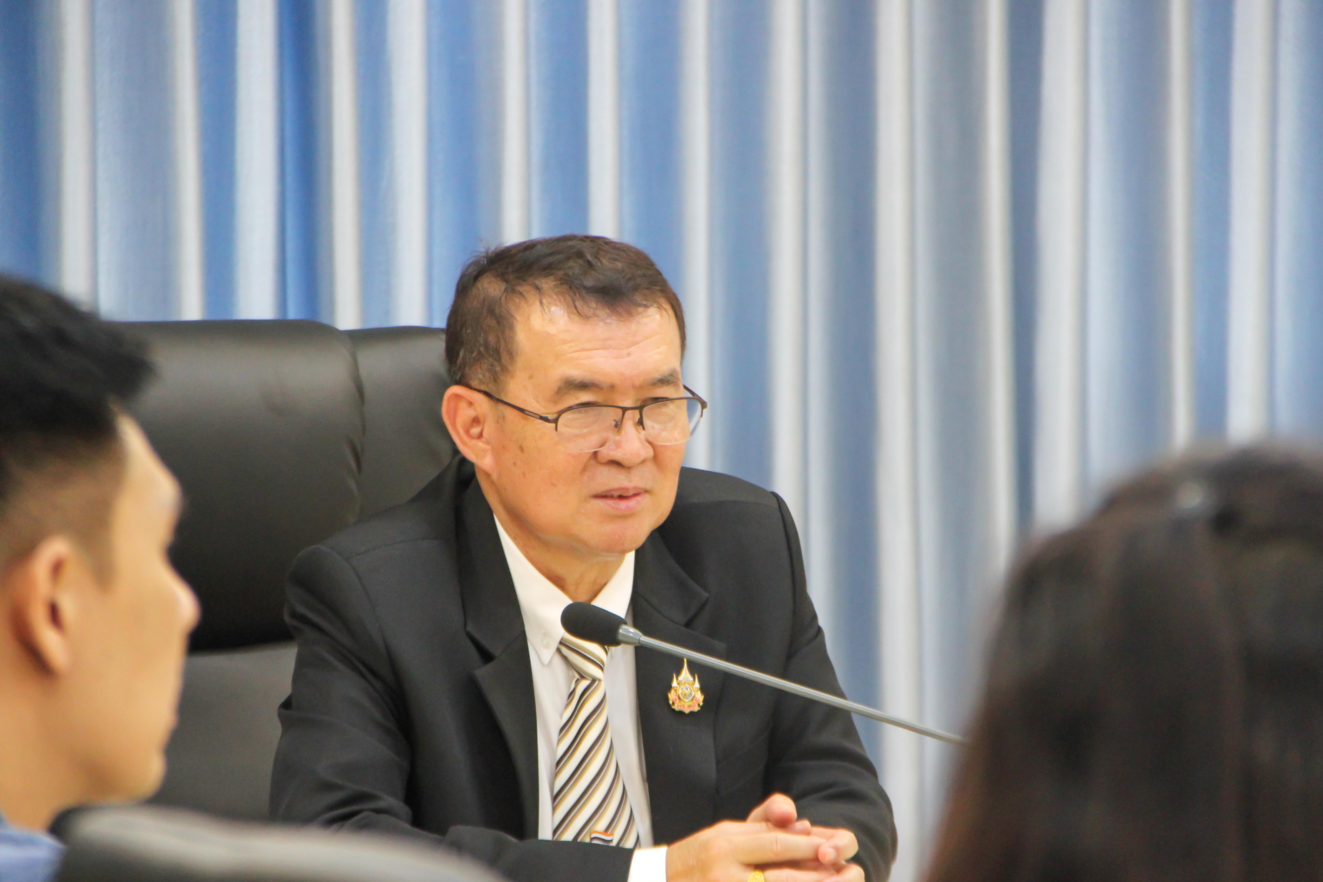 4. คุณ วันชัย เกิดมีโภชน์ ผู้สมัครประธานคณะกรรมการสหกรณ์ฯ เบอร์ 1 ปราศรัย หาเสียง คณะเทคโนโลยีอุตสาหกรรม