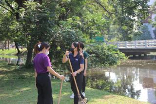 76. กิจกรรม Big Cleaning Day  เพื่อน้อมสํานึกในพระมหากรุณาธิคุณอันหาที่สุดมิได้เนื่องในวันคล้ายวันสวรรคตพระบรมชนกาธิเบศรมหาภูมิพล อดุลเดชมหาราช บรมนาถบพิตร 13 ตุลาคม 2567 และเตรียมความพร้อมด้านสภาพแวดล้อมเนื่องในโอกาสซ้อมรับปริญญาบัตร ประจำปีการศึกษา 2567