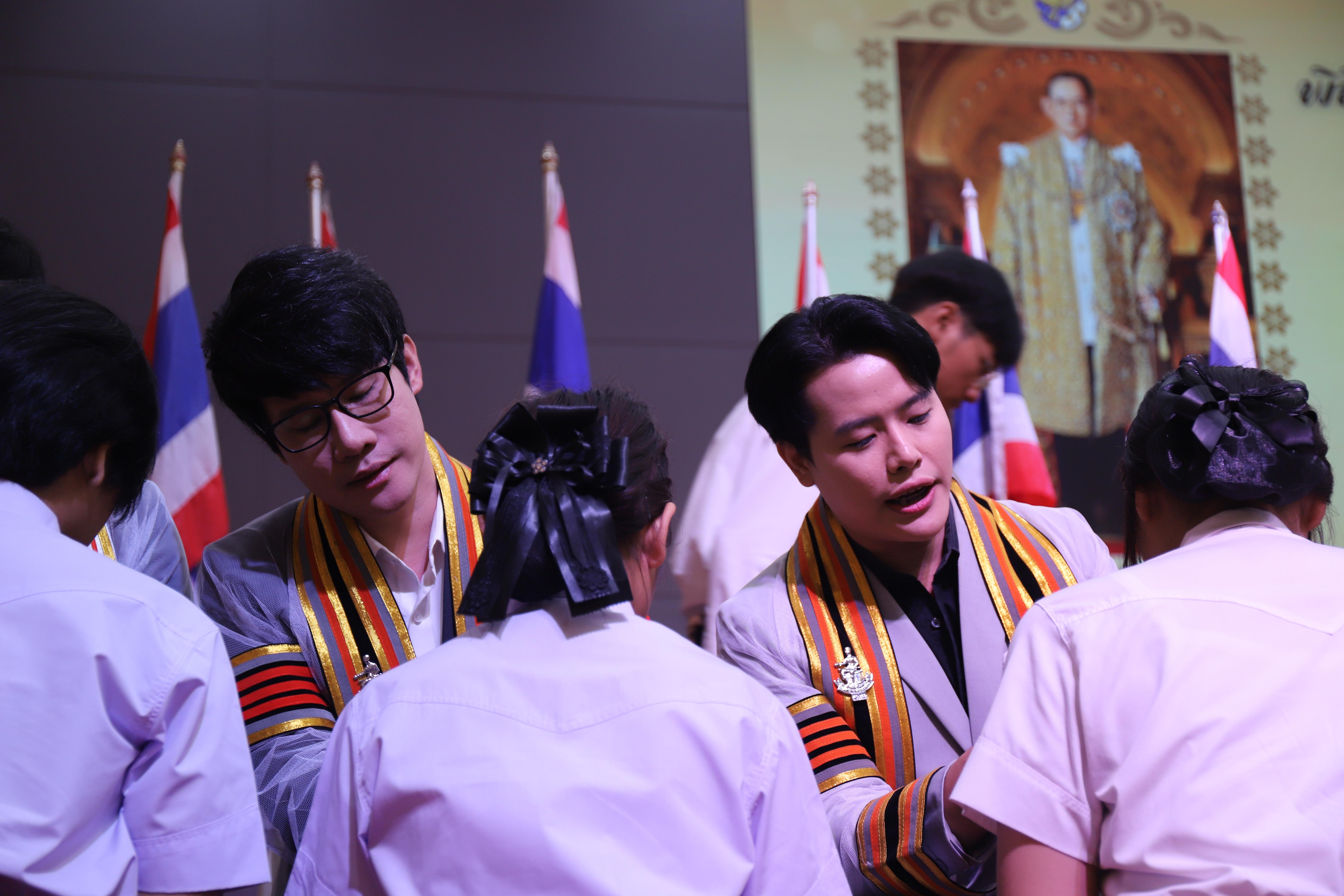 91. พิธีรับและประดับเข็มตราพระราชลัญจกร