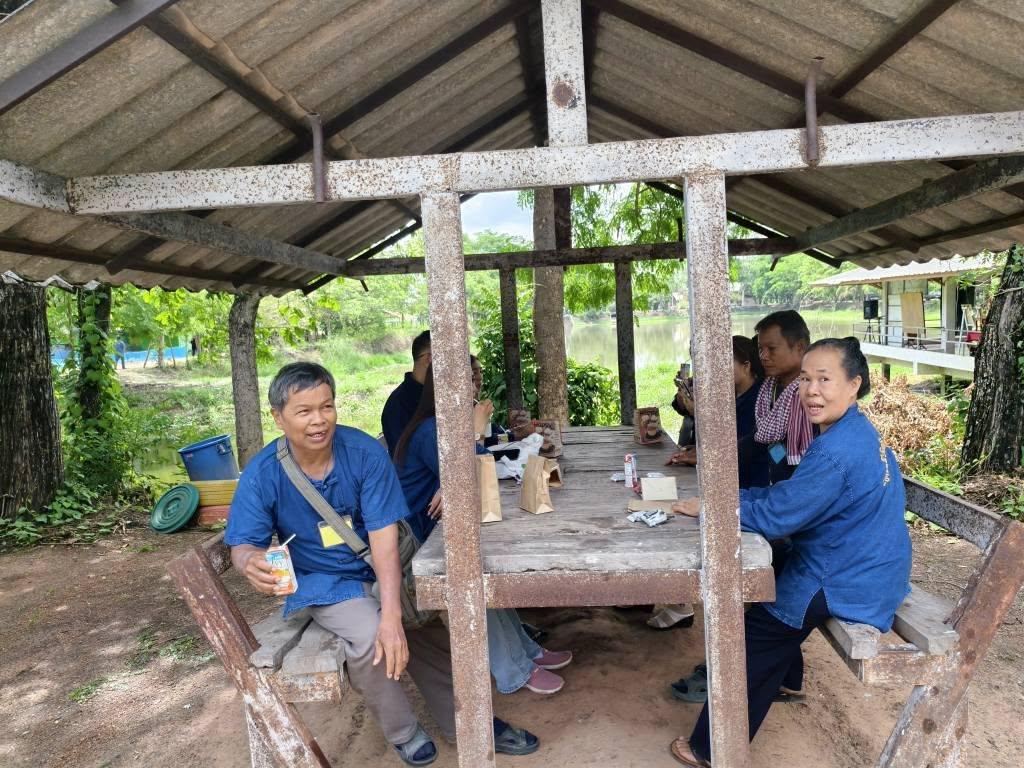 2. อบรมเชิงปฏิบัติการเทคนิคการสร้างอัตลักษณ์ผลิตภัณฑ์ชุมชนเพื่อเพิ่มรายได้