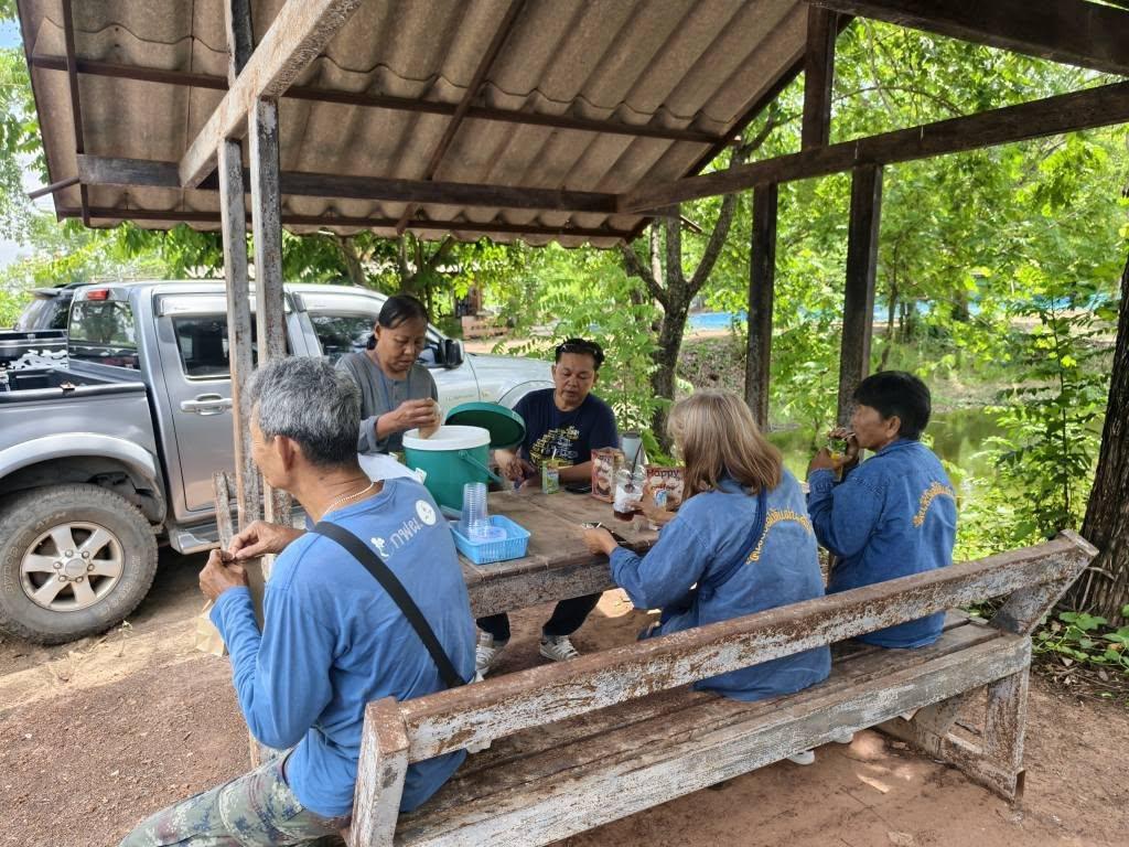9. อบรมเชิงปฏิบัติการเทคนิคการสร้างอัตลักษณ์ผลิตภัณฑ์ชุมชนเพื่อเพิ่มรายได้