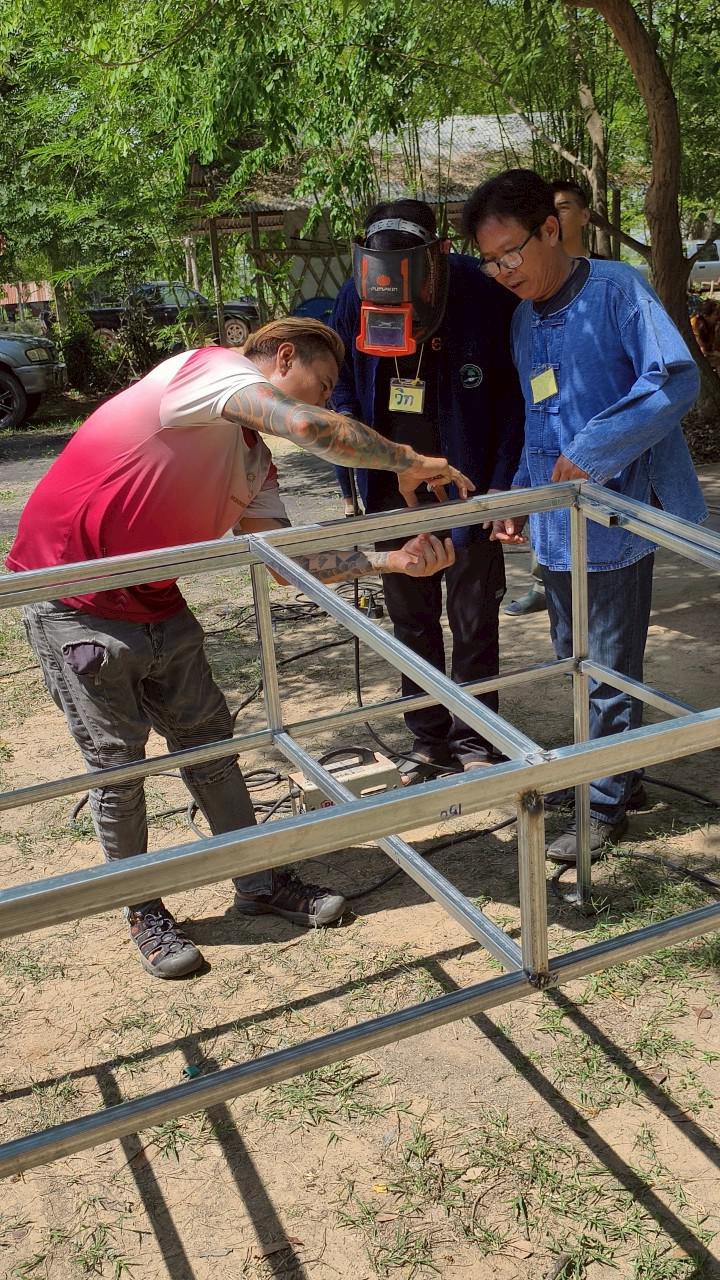 2. อบรมเชิงปฏิบัติการถ่ายทอดความรู้เทคโนโลยีตู้อบแห้งพลังงานแสงอาทิตย์