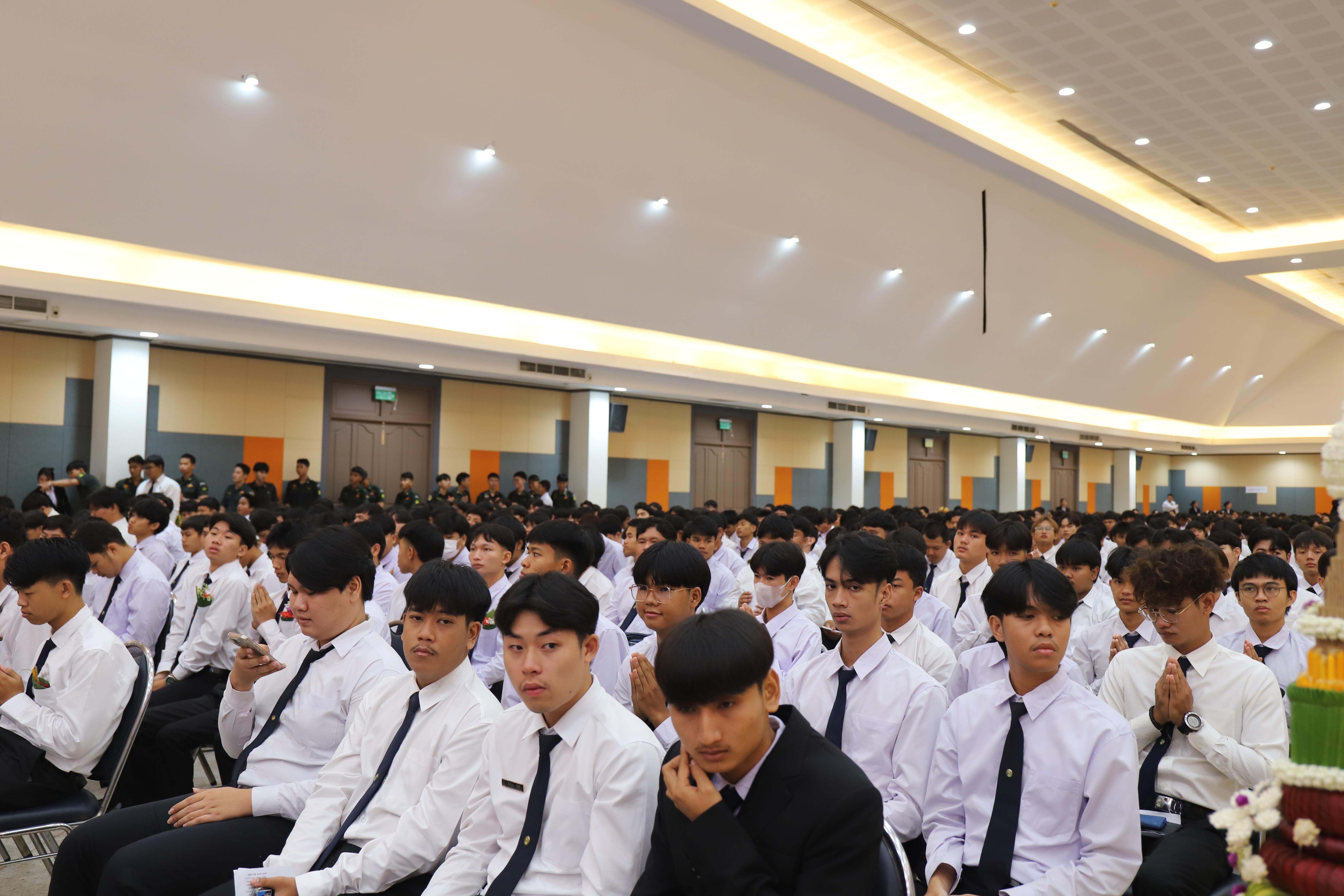 69. น้อมจิตพิธีไหว้ครู น้อมจิตวันทา บูชาคุณครูกตัญญูกตเวที ประจำปีการศึกษา 2568