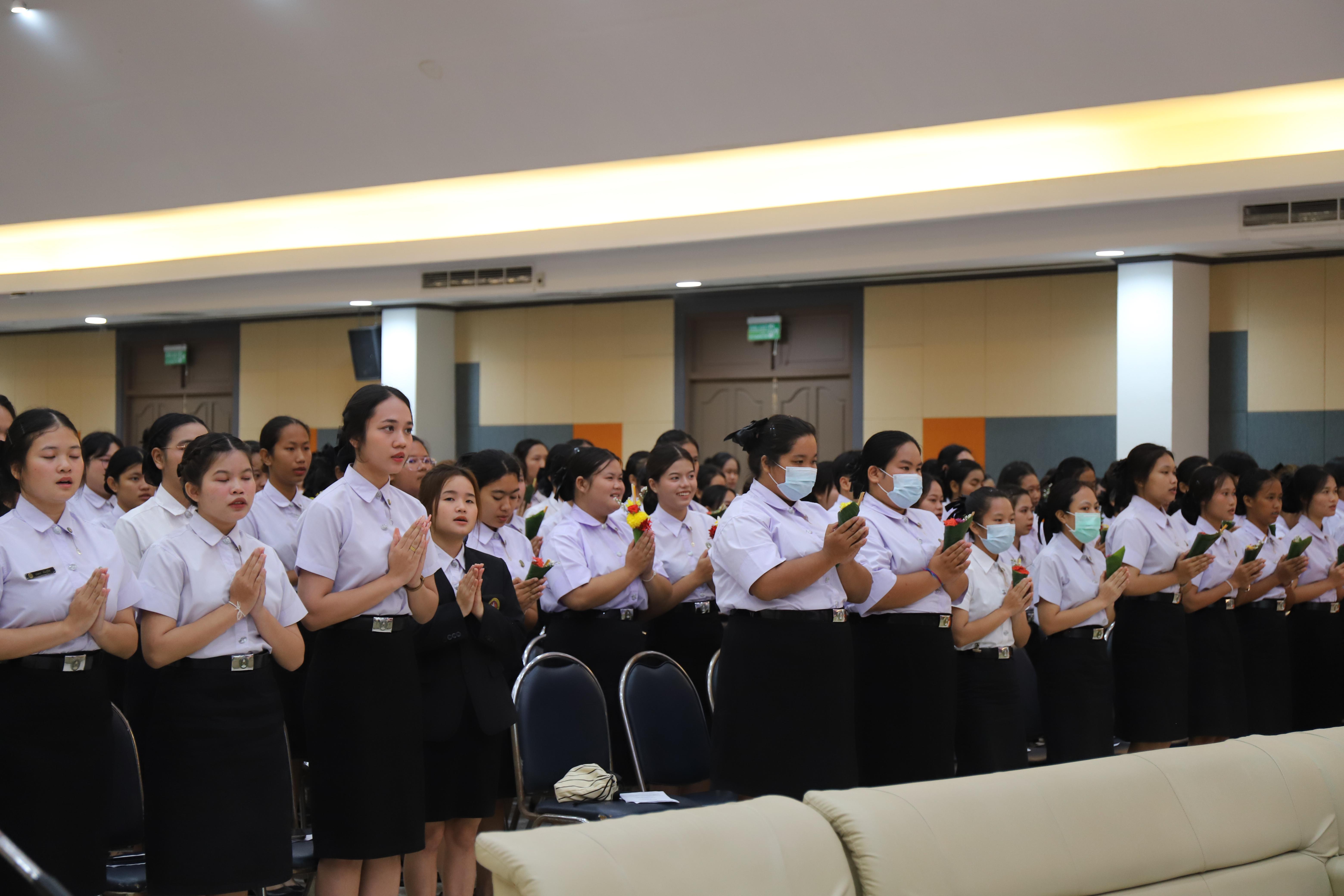 95. น้อมจิตพิธีไหว้ครู น้อมจิตวันทา บูชาคุณครูกตัญญูกตเวที ประจำปีการศึกษา 2568