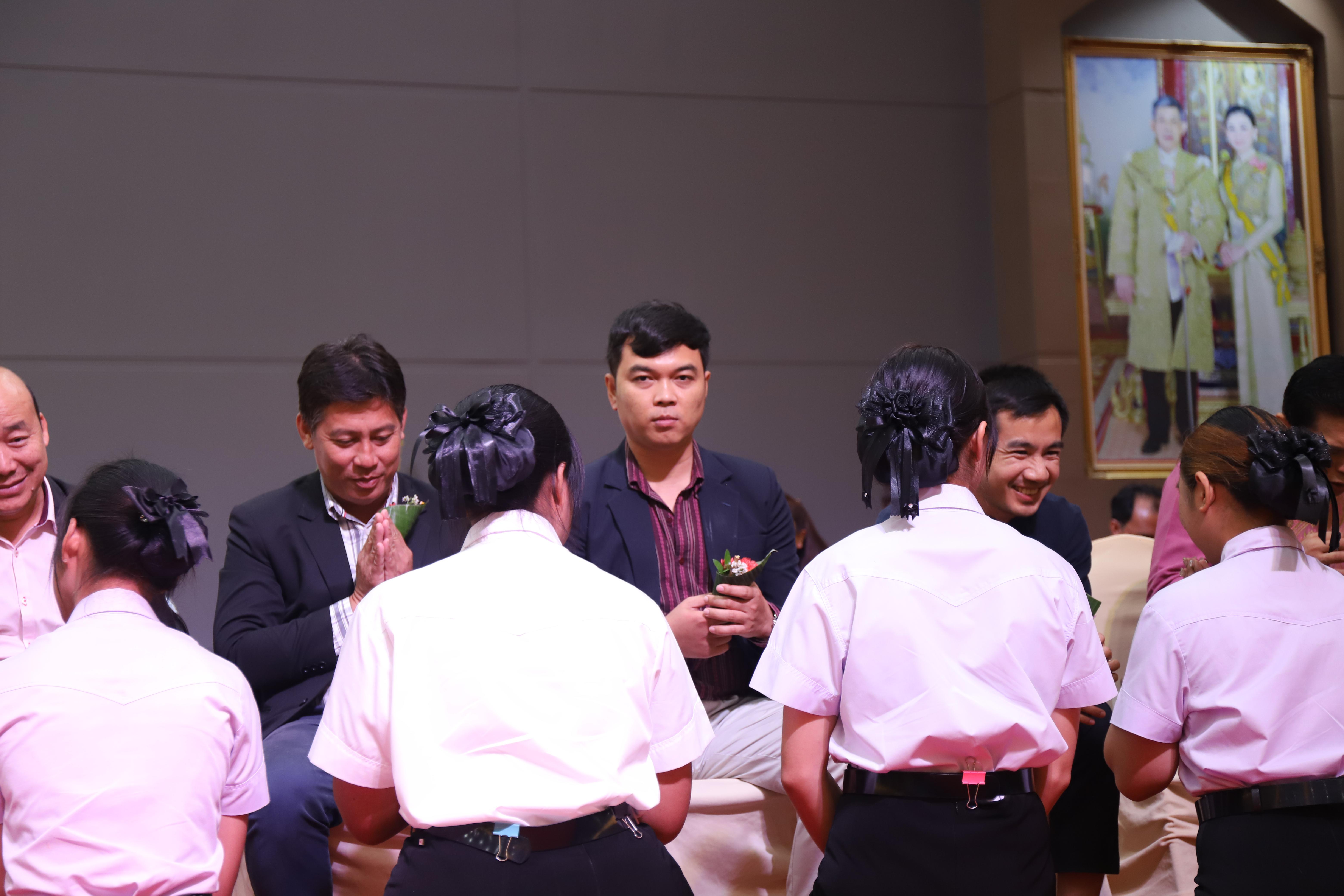 159. น้อมจิตพิธีไหว้ครู น้อมจิตวันทา บูชาคุณครูกตัญญูกตเวที ประจำปีการศึกษา 2568