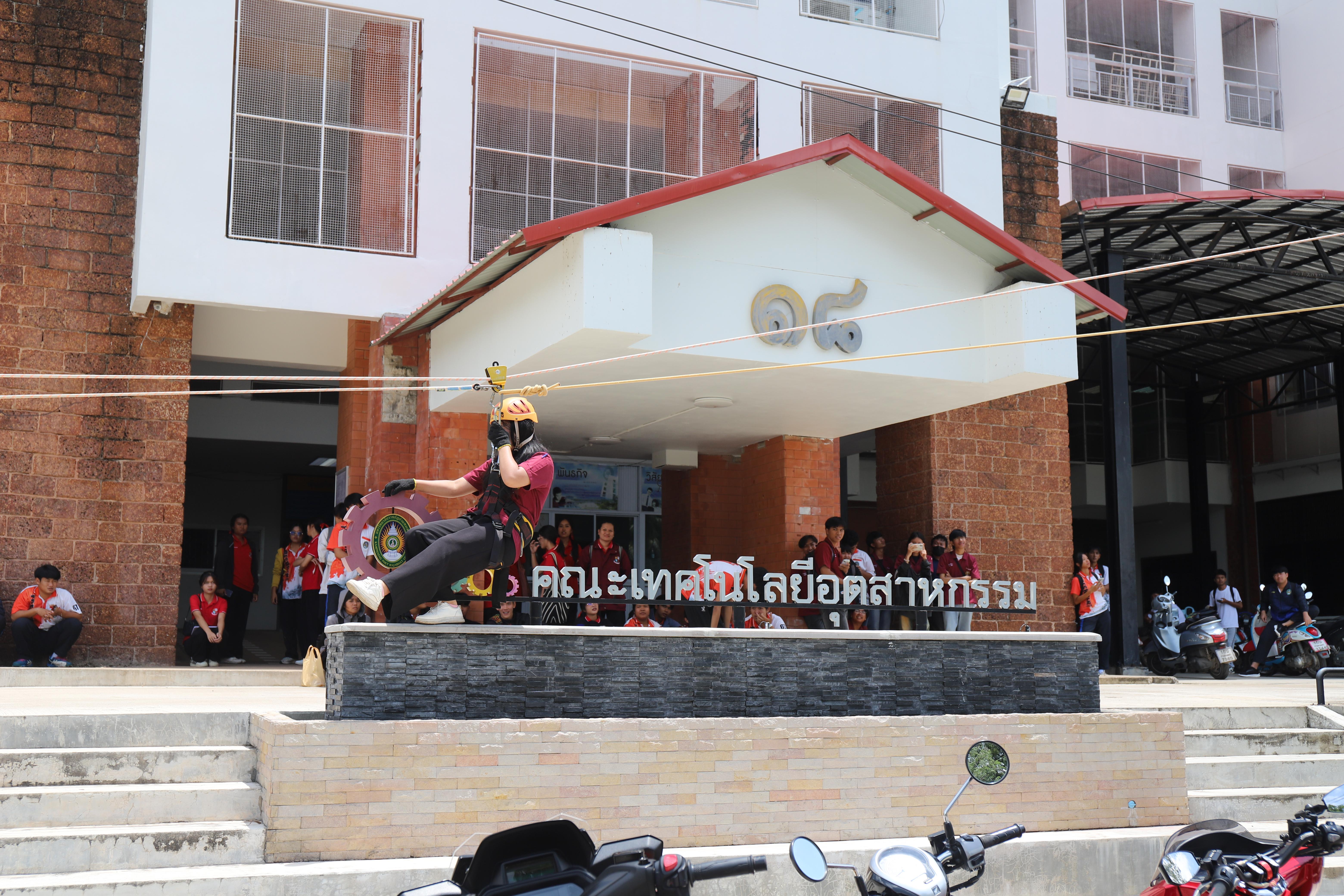 98. อบรมเชิงปฎิบัติการทักษะความปลอดภัยในการทำงานร่วมกับผู้ประกอบการ