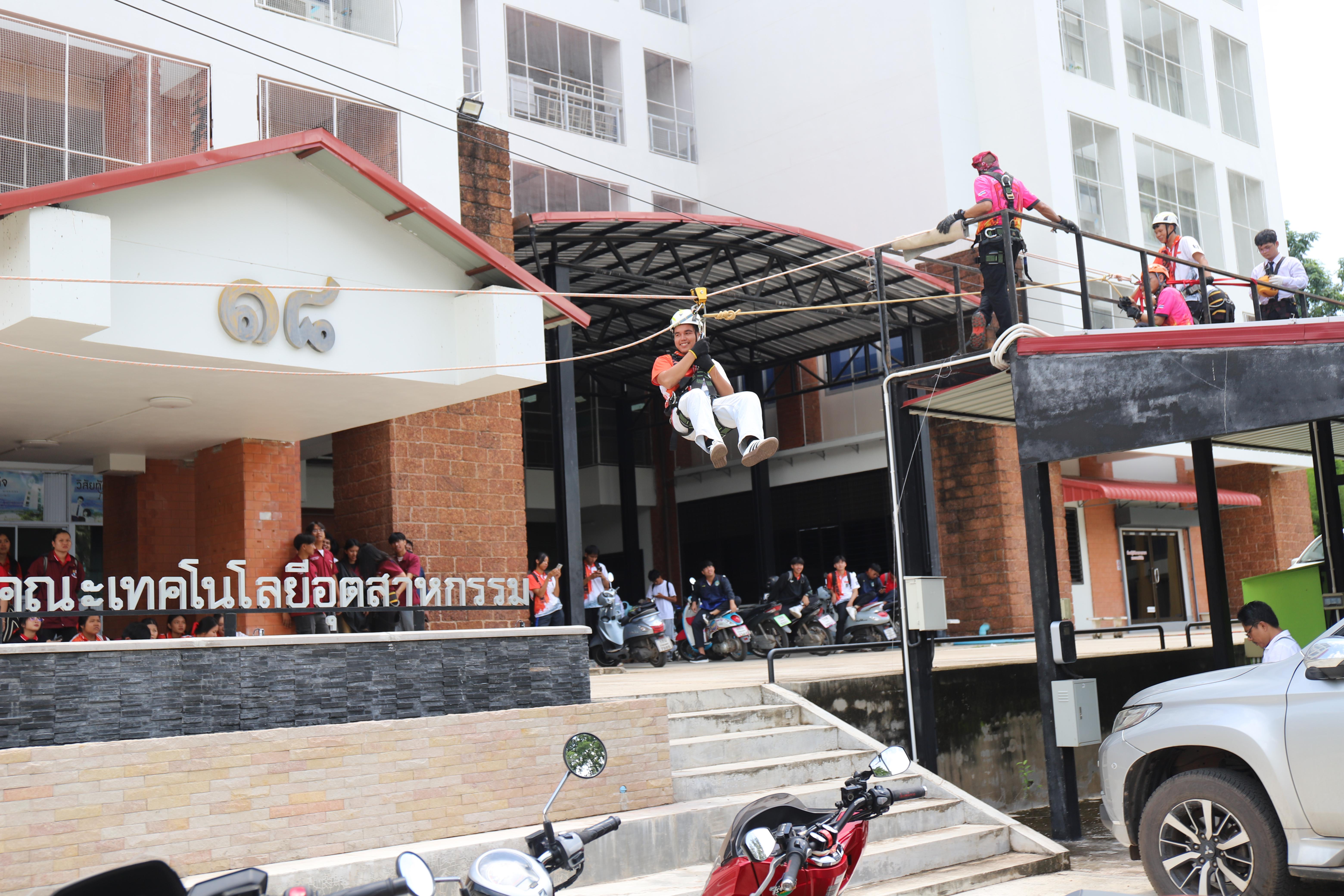 104. อบรมเชิงปฎิบัติการทักษะความปลอดภัยในการทำงานร่วมกับผู้ประกอบการ