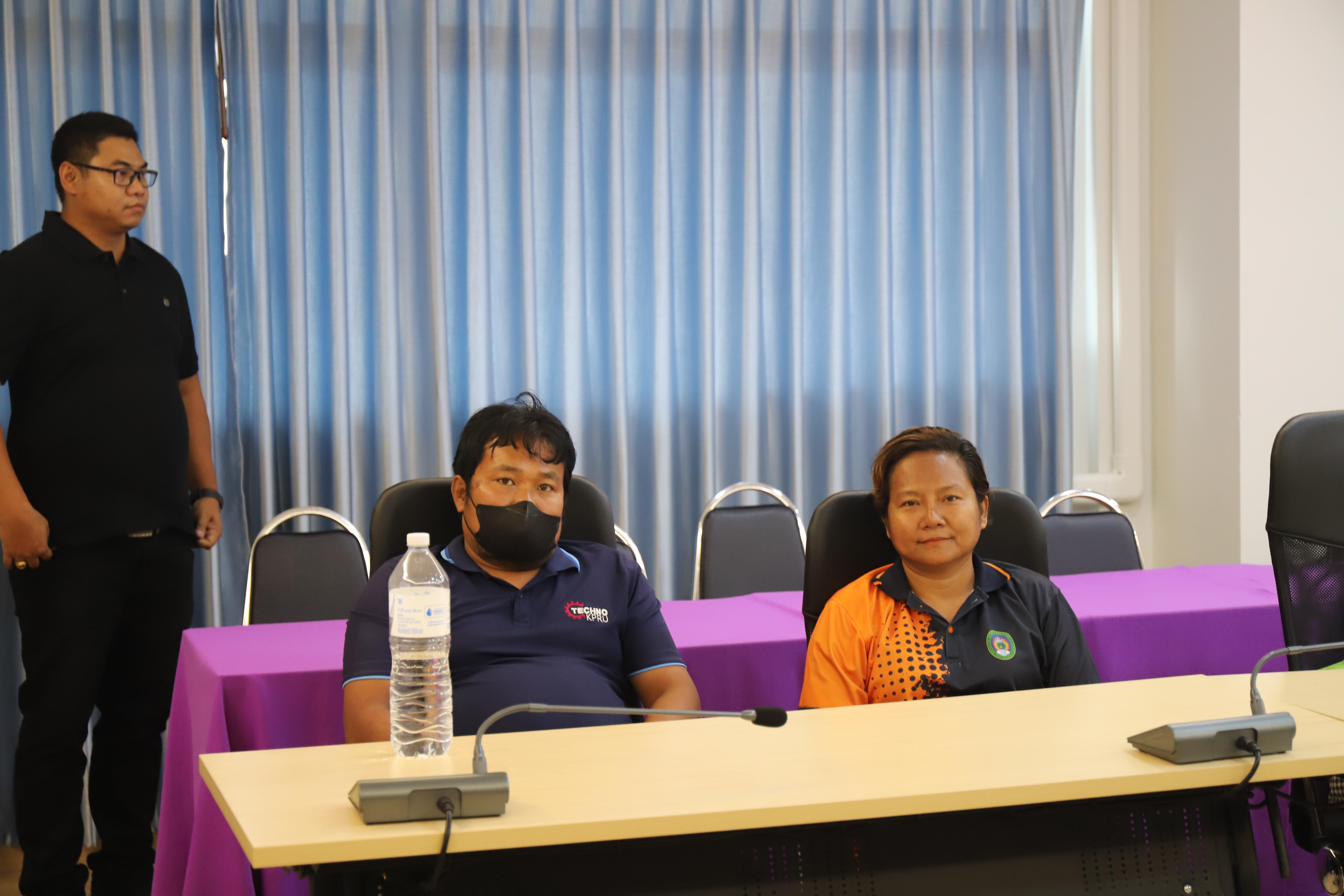 8. แนวทางการส่งเสริมการพัฒนาหลักสูตร