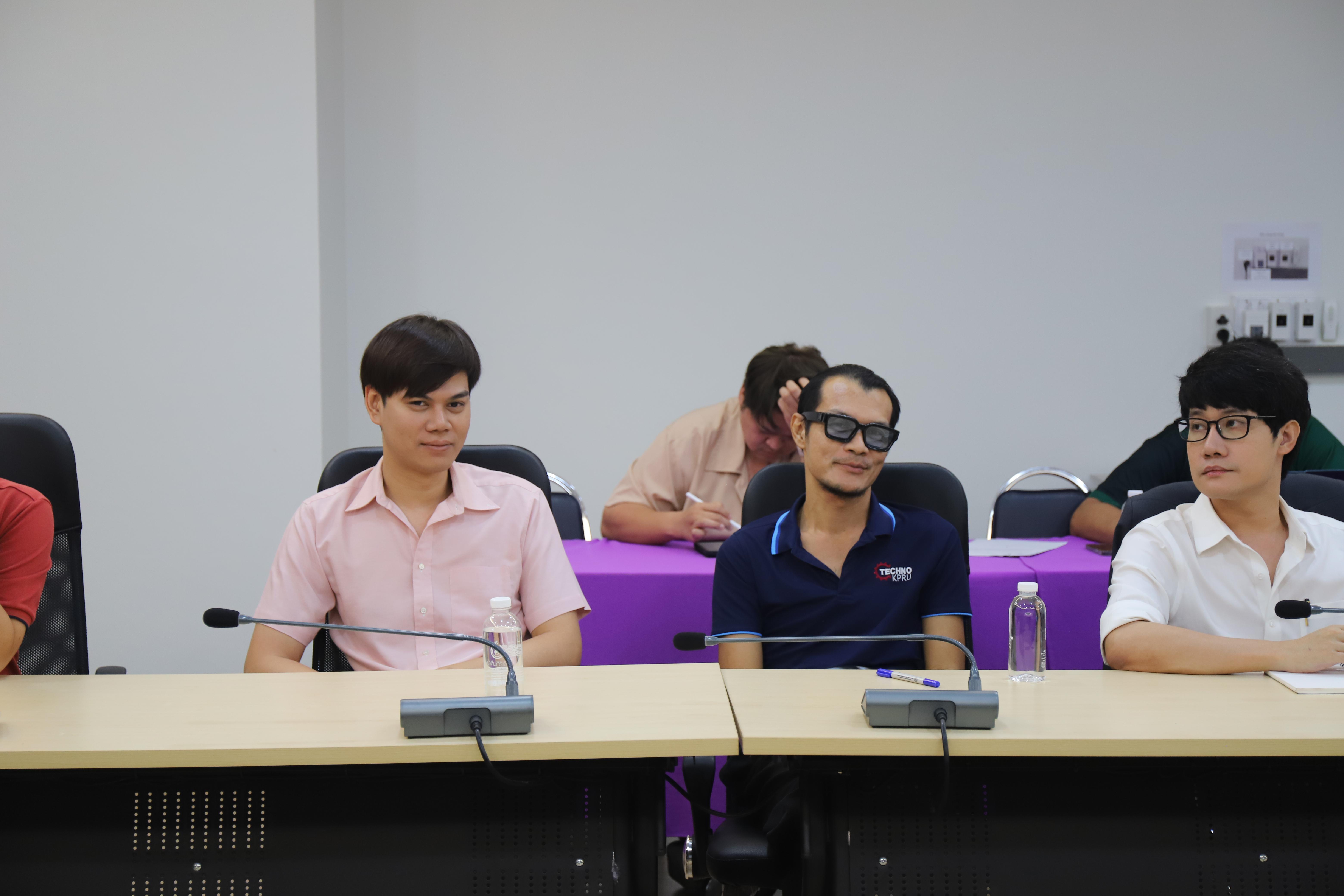 40. แนวทางการส่งเสริมการพัฒนาหลักสูตร
