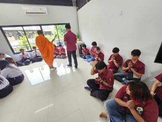 1. พิธีไหว้ครูช่างอบรมคุณธรรมและสานสัมพันธ์พี่น้อง ประจำปี 2568