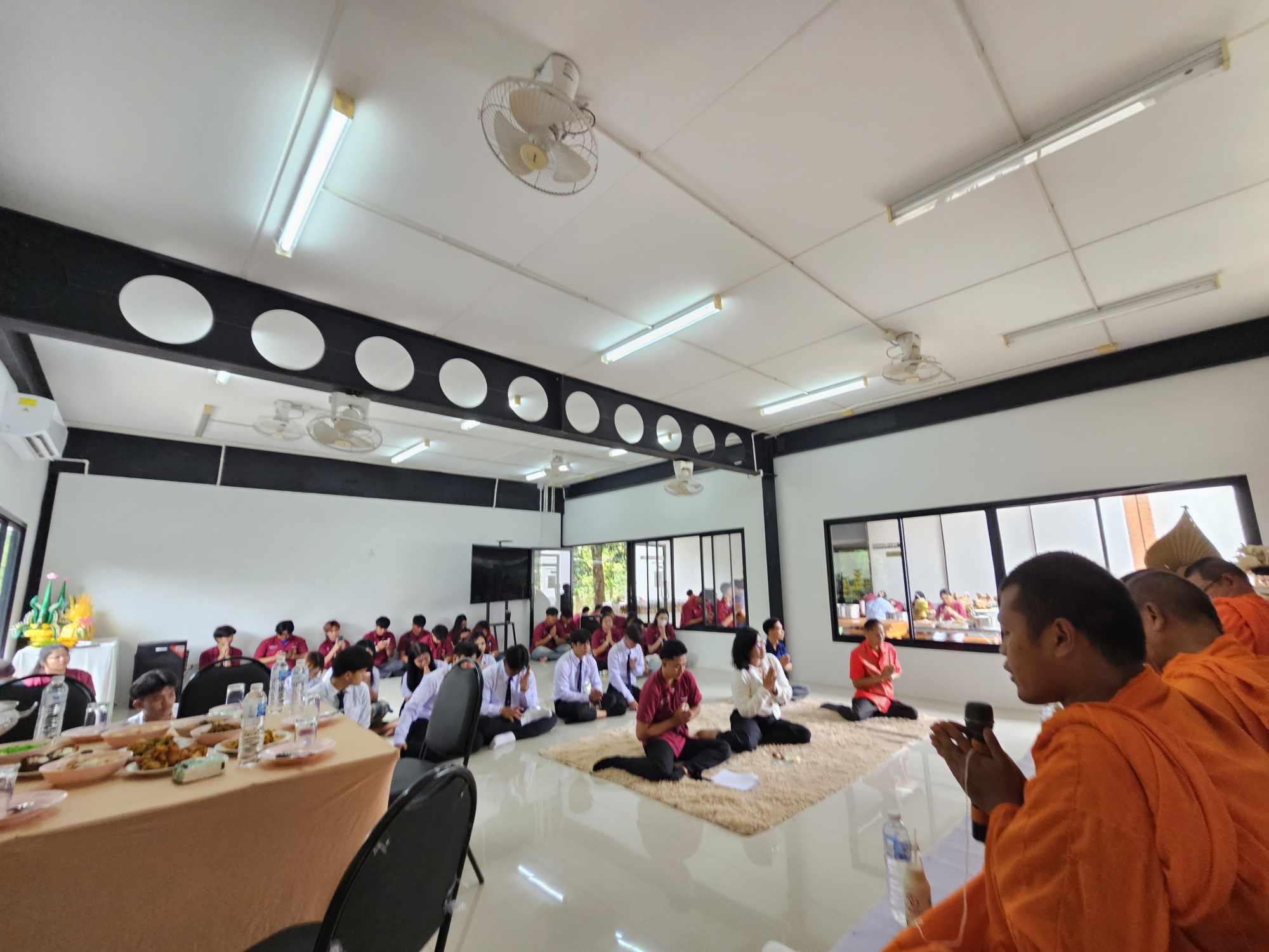14. พิธีไหว้ครูช่างอบรมคุณธรรมและสานสัมพันธ์พี่น้อง ประจำปี 2568