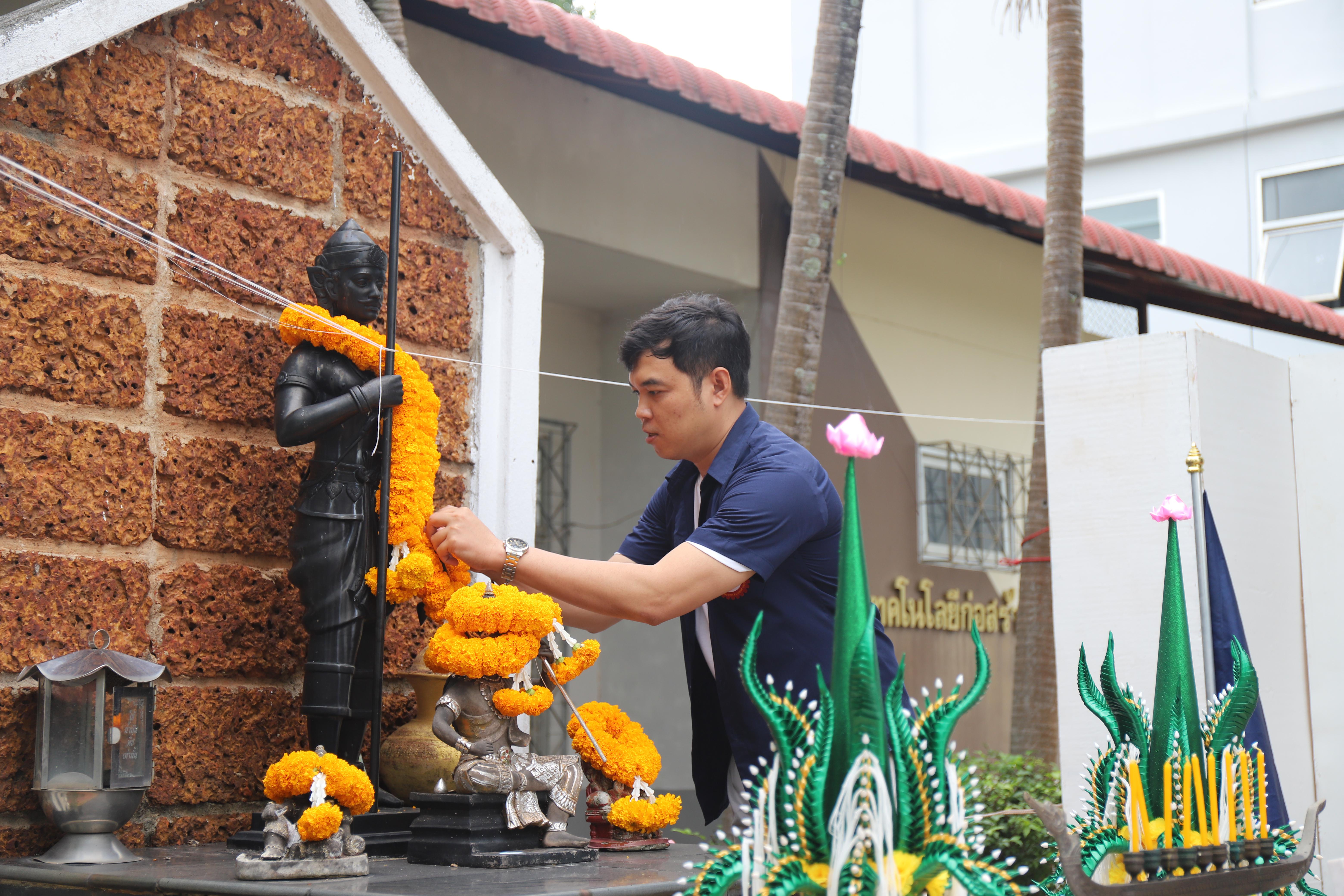 80. พิธีไหว้ครูช่างอบรมคุณธรรมและสานสัมพันธ์พี่น้อง ประจำปี 2568