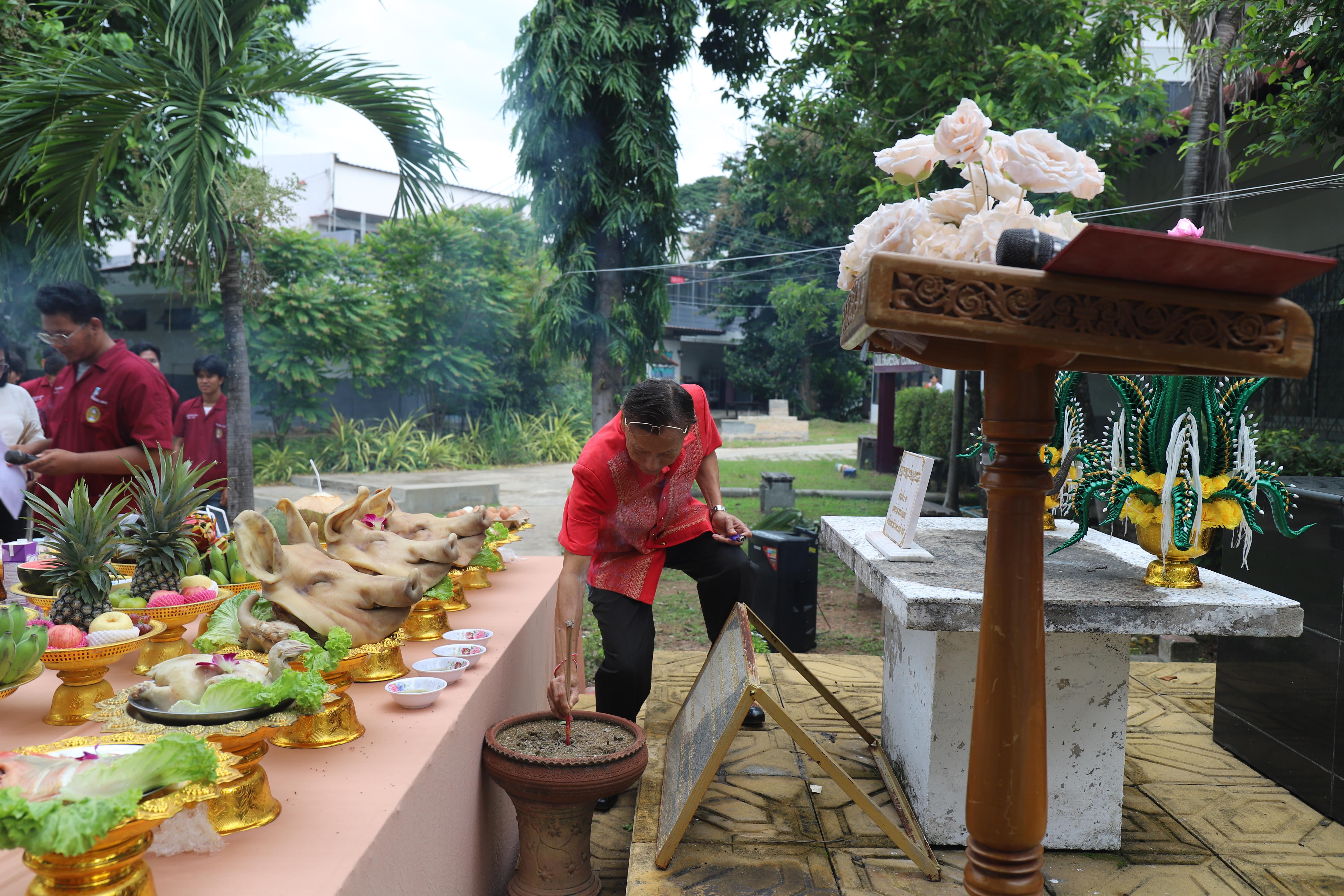 92. พิธีไหว้ครูช่างอบรมคุณธรรมและสานสัมพันธ์พี่น้อง ประจำปี 2568