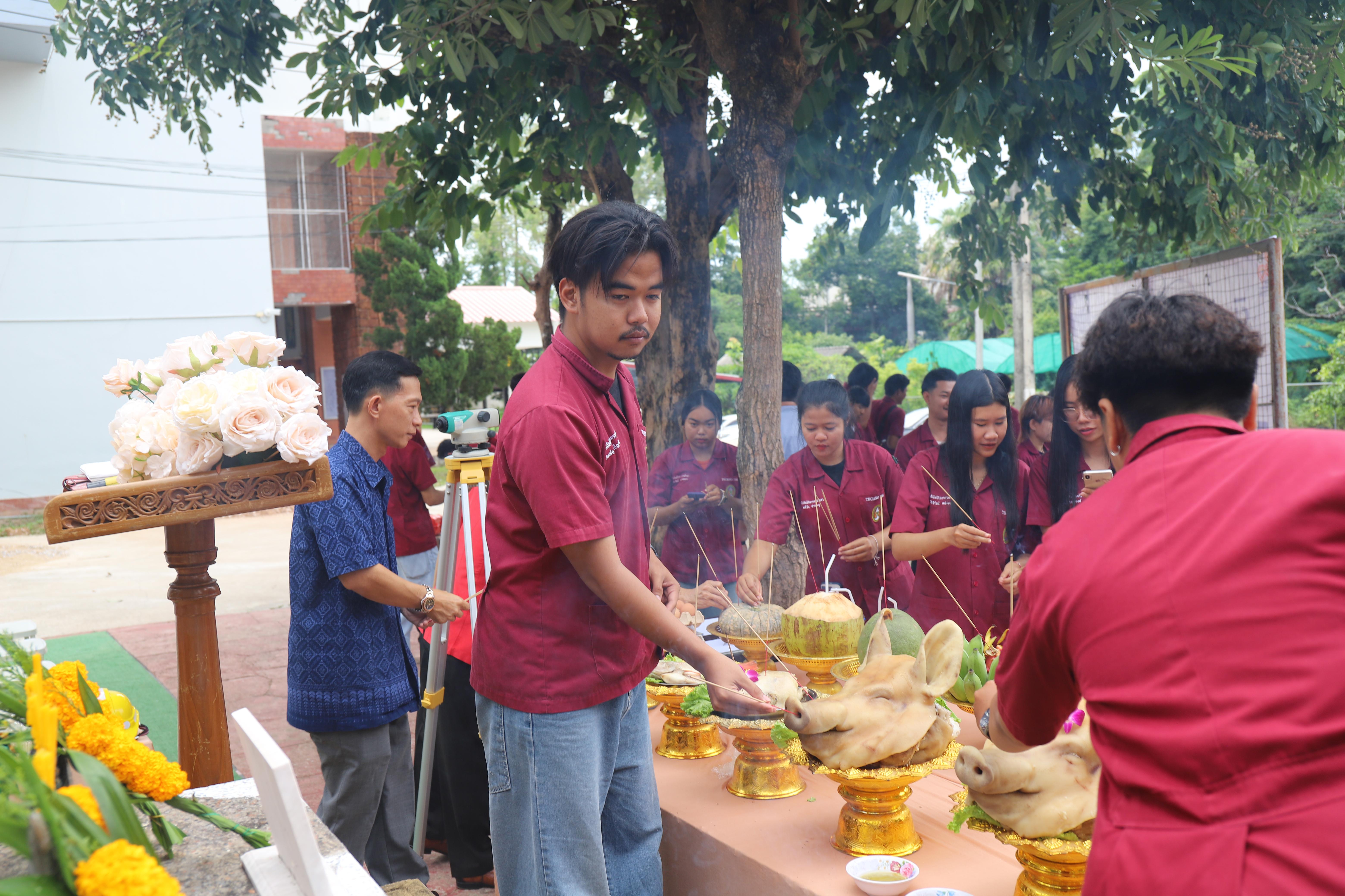 143. พิธีไหว้ครูช่างอบรมคุณธรรมและสานสัมพันธ์พี่น้อง ประจำปี 2568