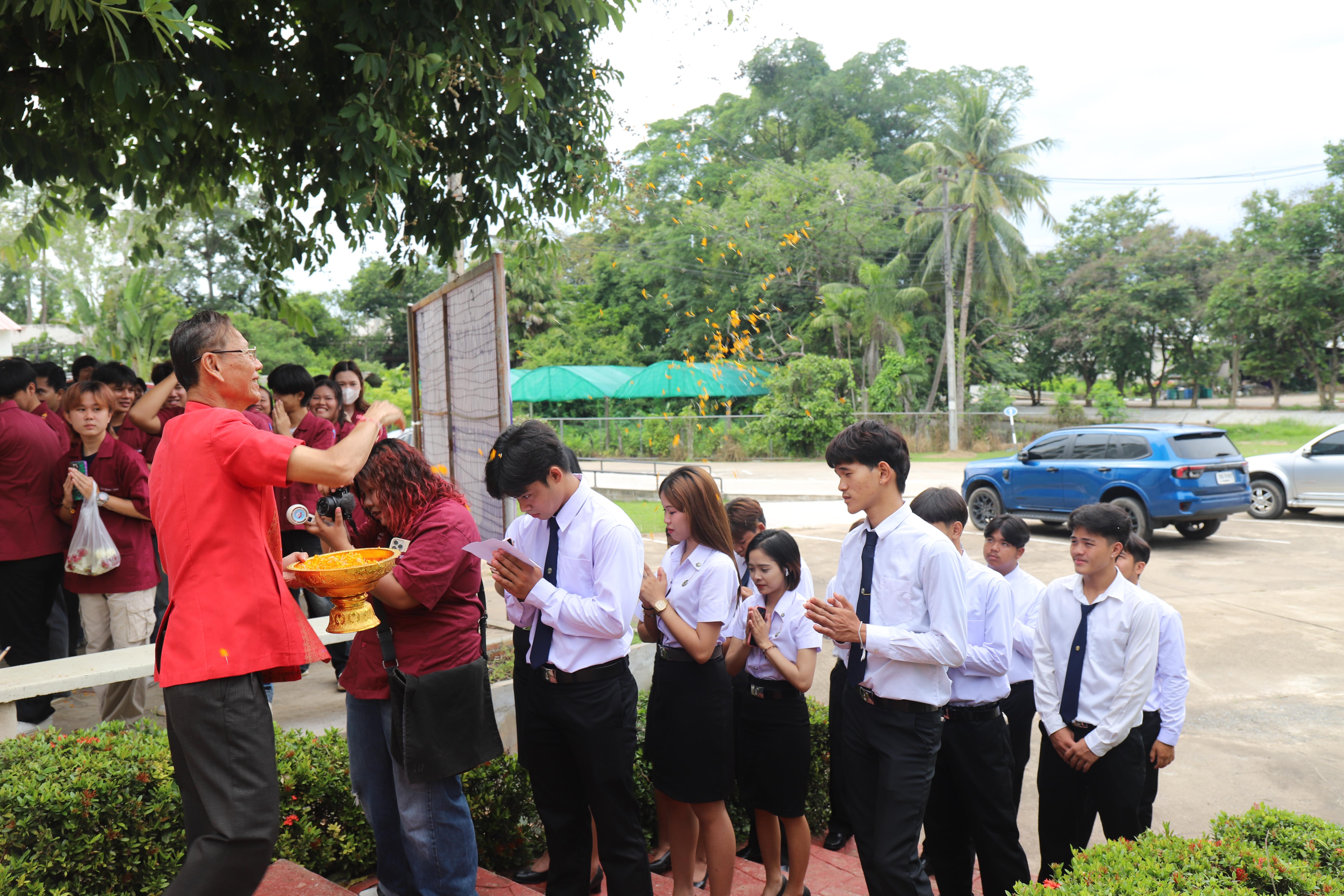 169. พิธีไหว้ครูช่างอบรมคุณธรรมและสานสัมพันธ์พี่น้อง ประจำปี 2568