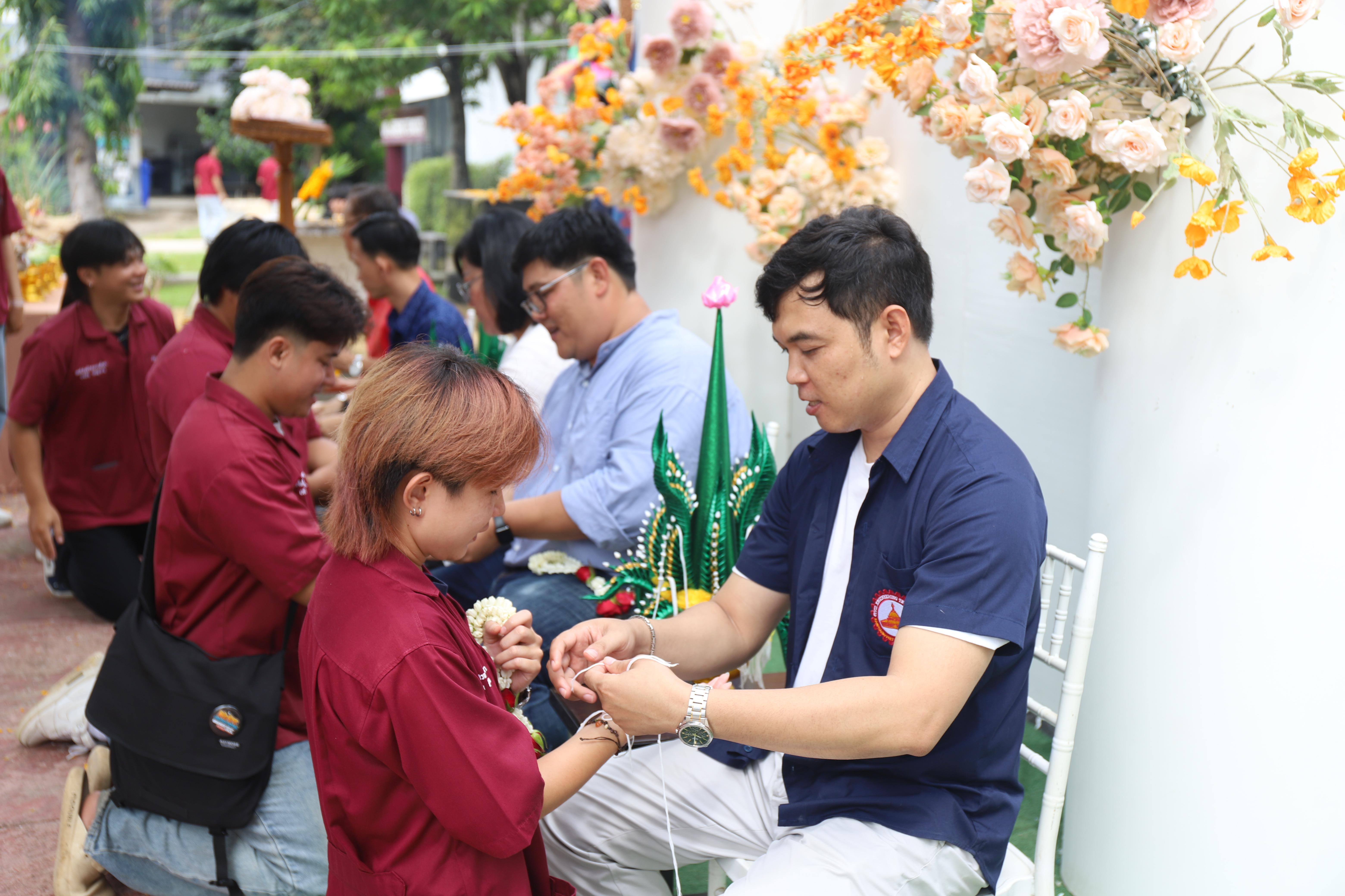 210. พิธีไหว้ครูช่างอบรมคุณธรรมและสานสัมพันธ์พี่น้อง ประจำปี 2568