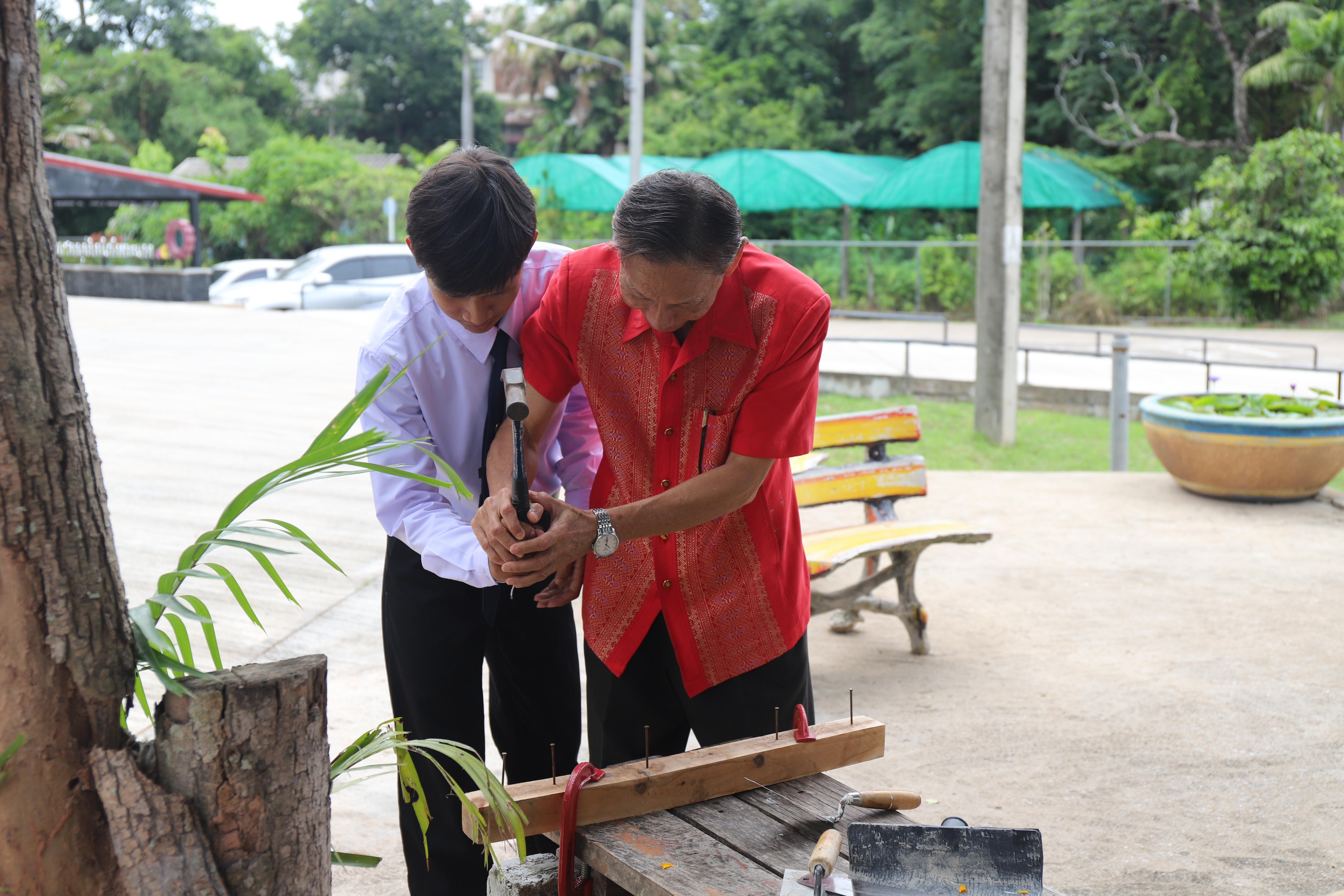 212. พิธีไหว้ครูช่างอบรมคุณธรรมและสานสัมพันธ์พี่น้อง ประจำปี 2568