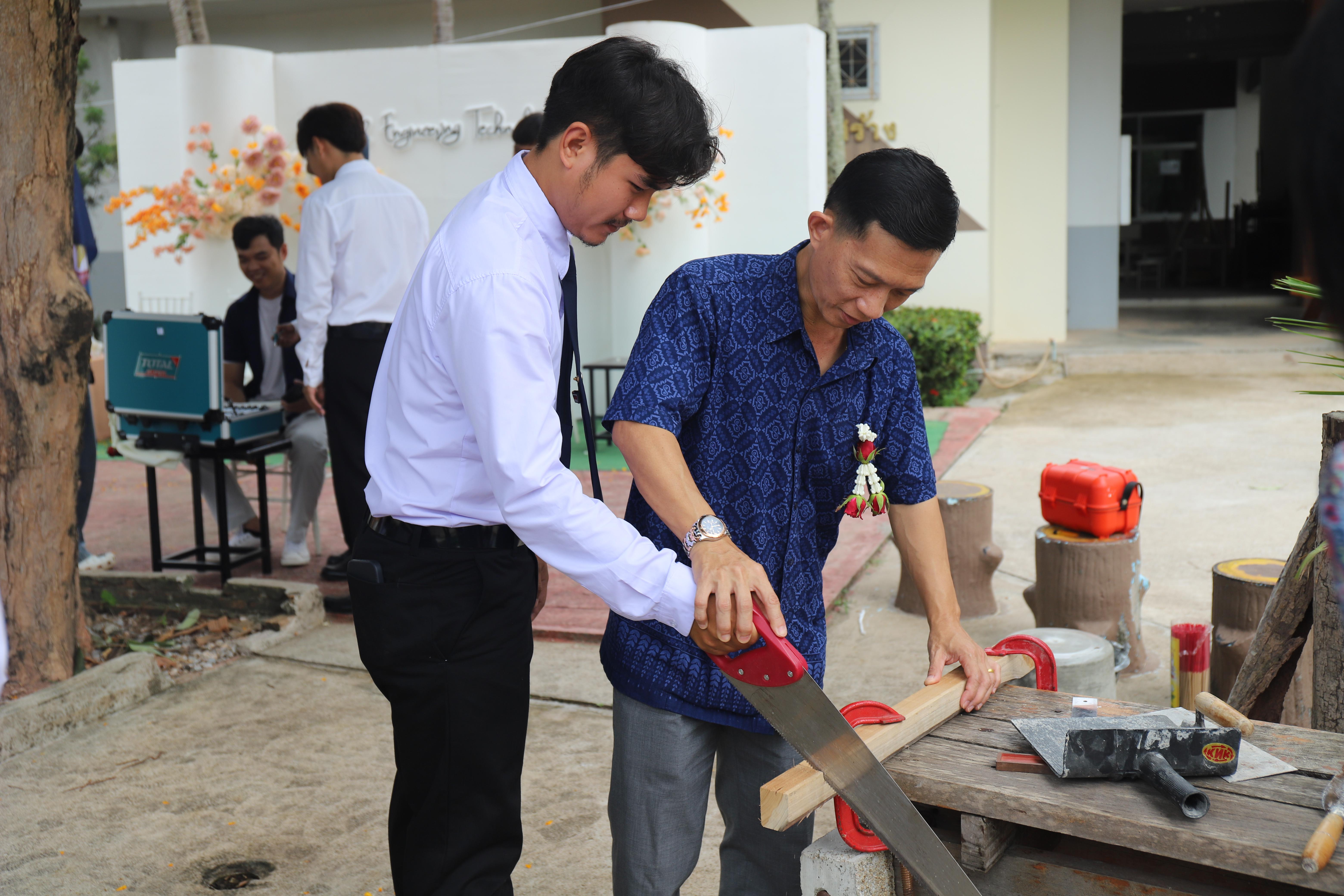 225. พิธีไหว้ครูช่างอบรมคุณธรรมและสานสัมพันธ์พี่น้อง ประจำปี 2568
