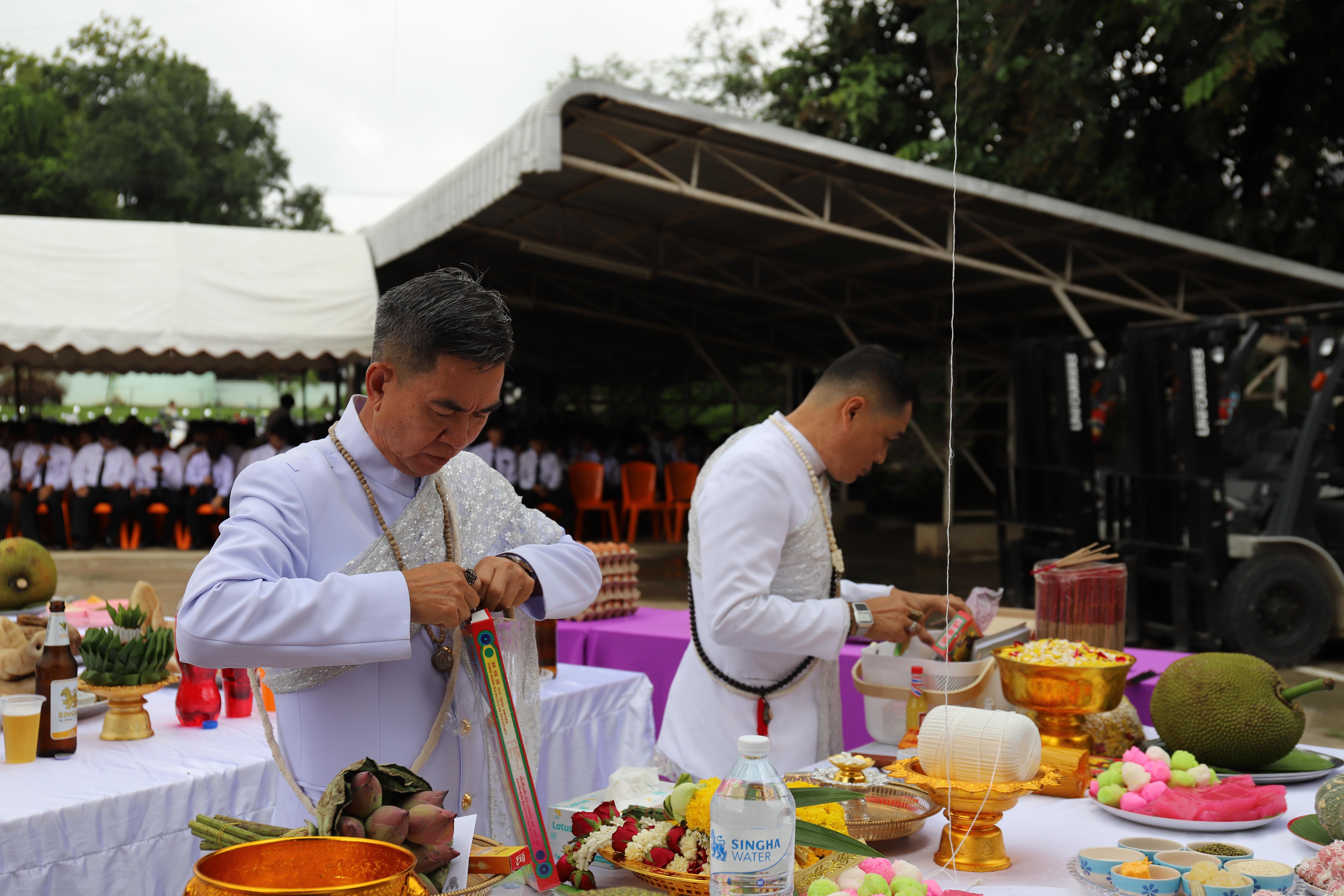 48. กิจกรรมไหว้ครูช่าง บวงสรวงพระวิษณุกรรม