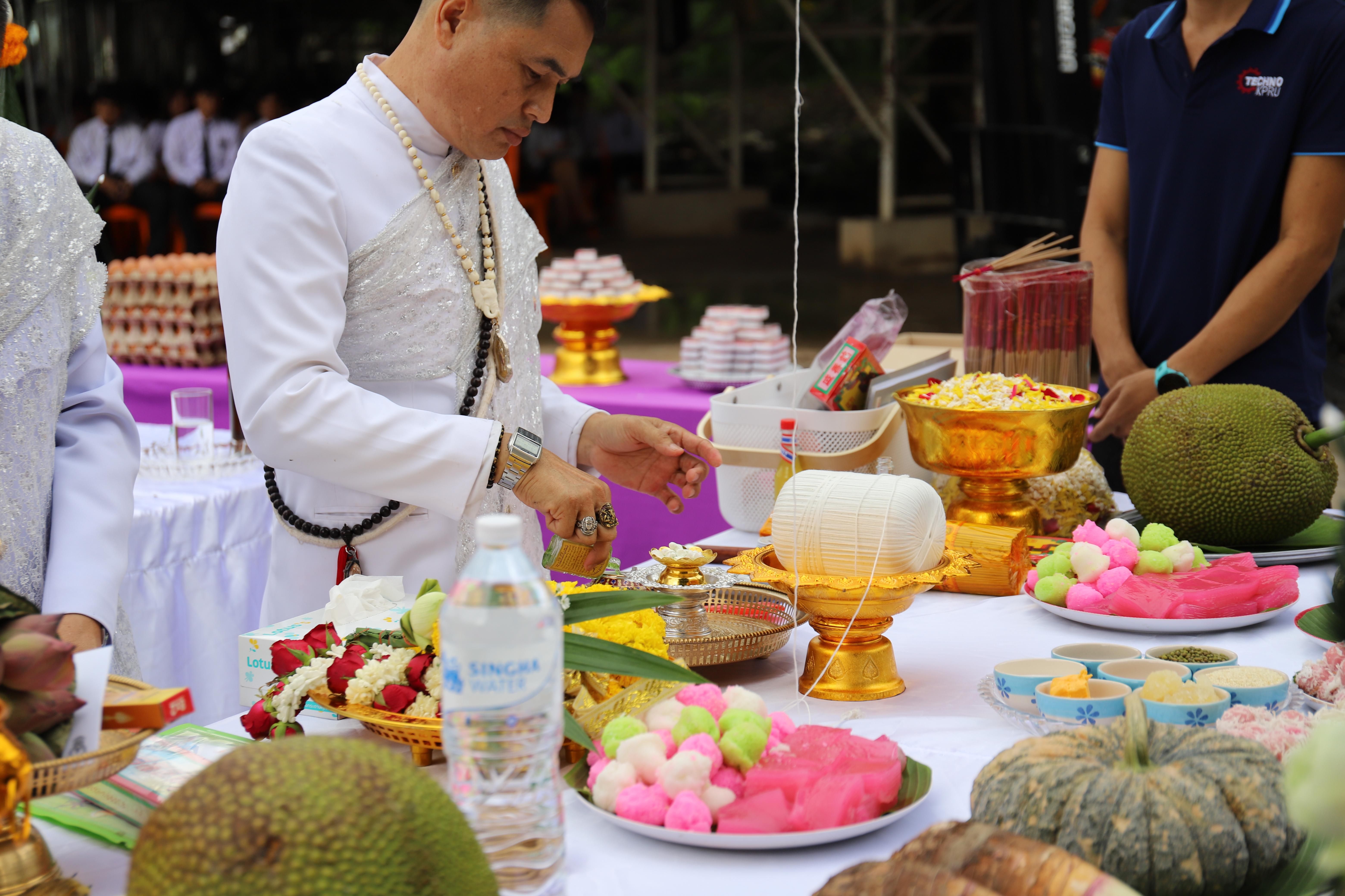 52. กิจกรรมไหว้ครูช่าง บวงสรวงพระวิษณุกรรม