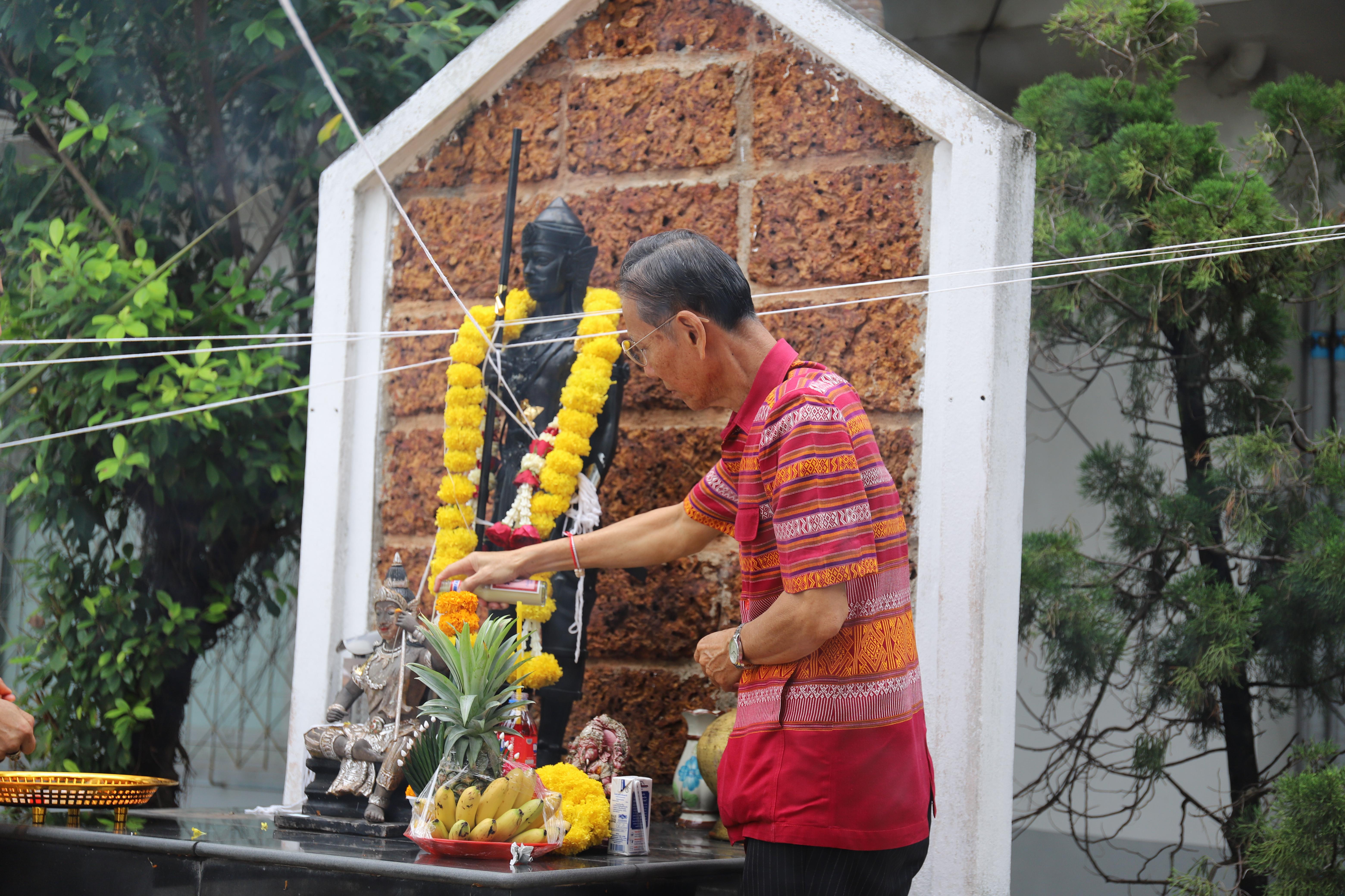 213. กิจกรรมไหว้ครูช่าง บวงสรวงพระวิษณุกรรม