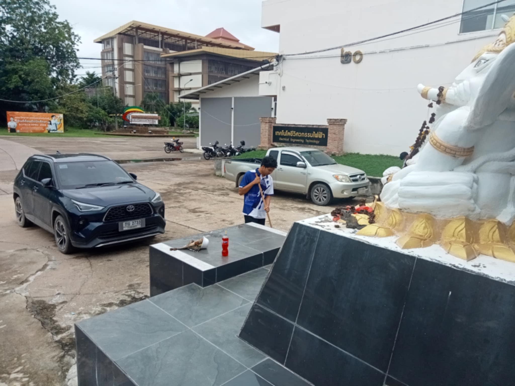 6. กิจกรรมจิตอาสาบำเพ็ญสาธารณประโยชน์ Big Cleaning Day