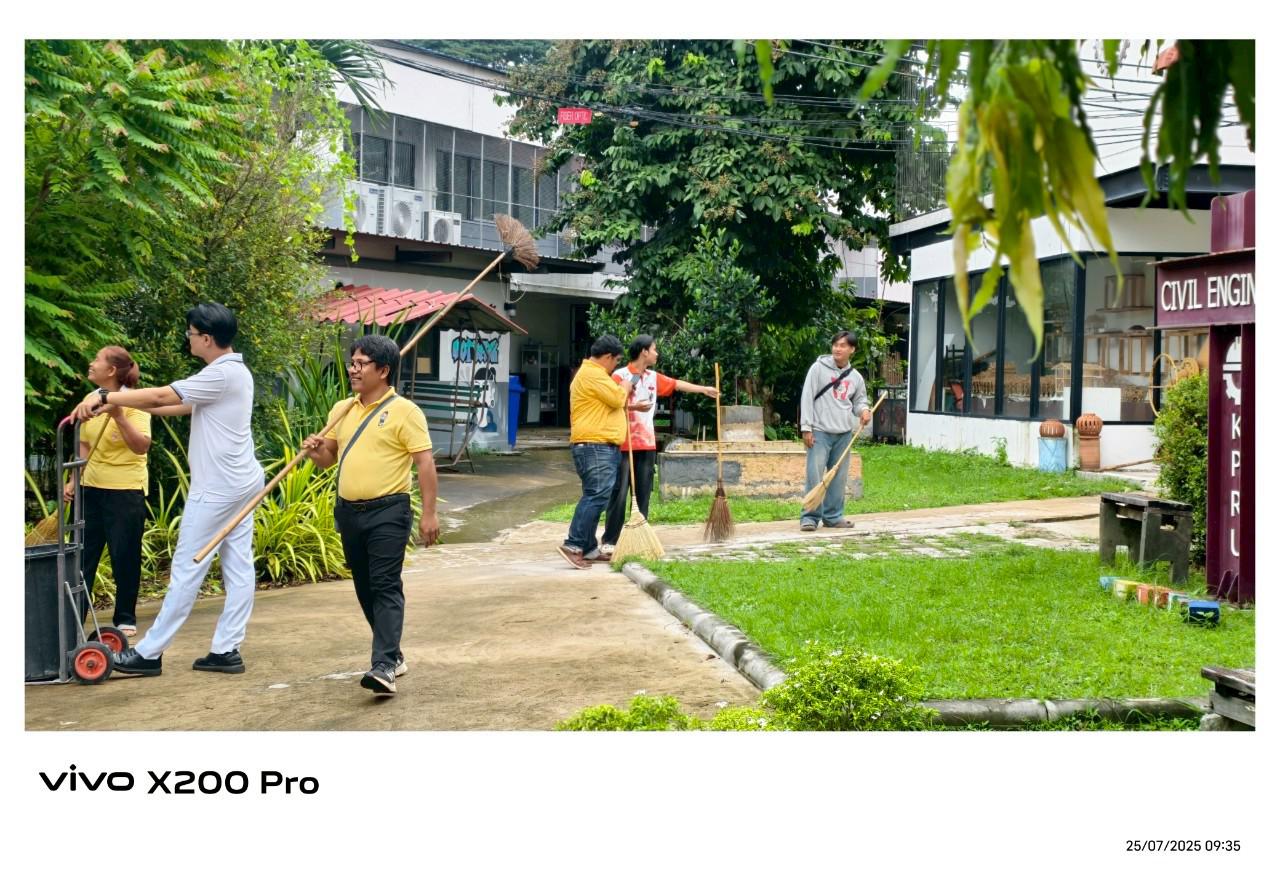 19. กิจกรรมจิตอาสาบำเพ็ญสาธารณประโยชน์ Big Cleaning Day