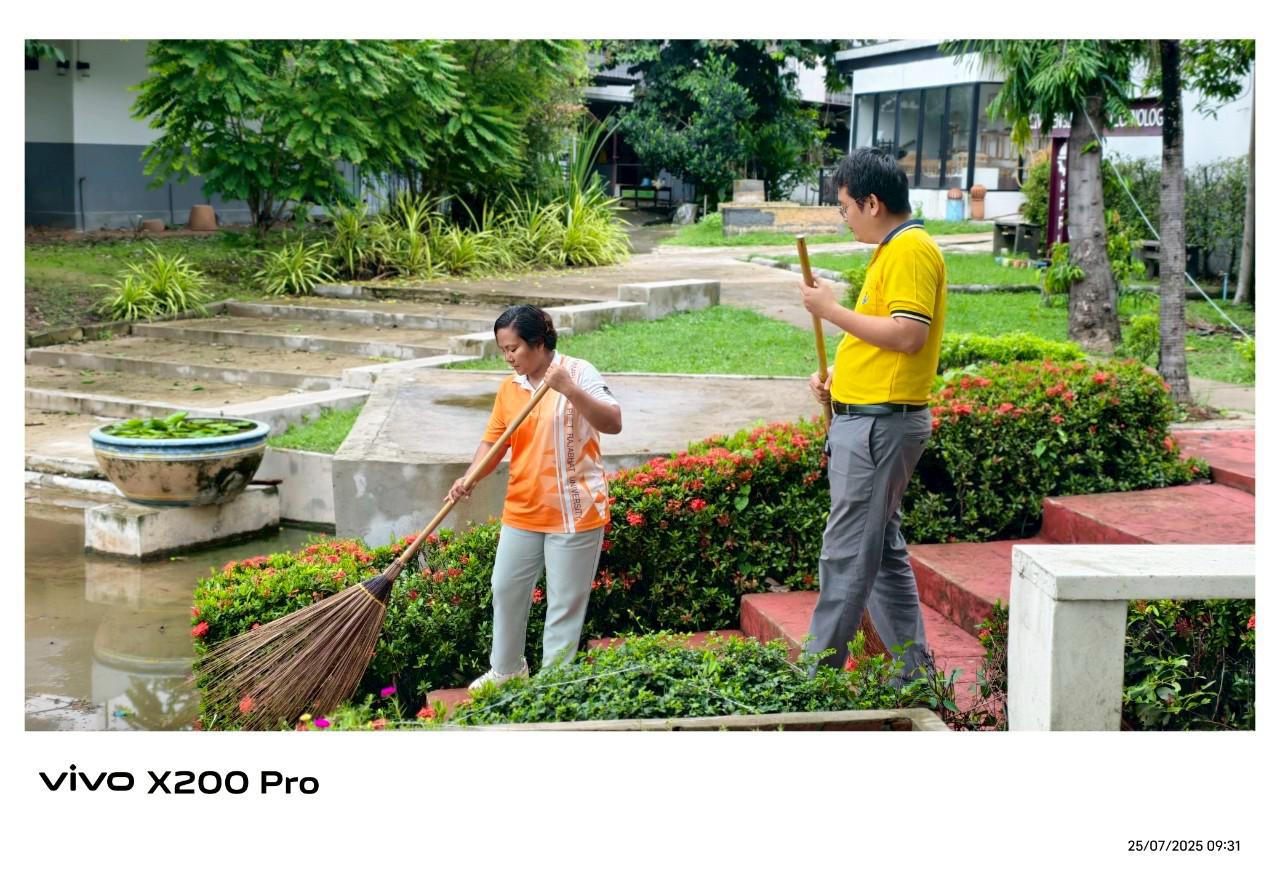 49. กิจกรรมจิตอาสาบำเพ็ญสาธารณประโยชน์ Big Cleaning Day