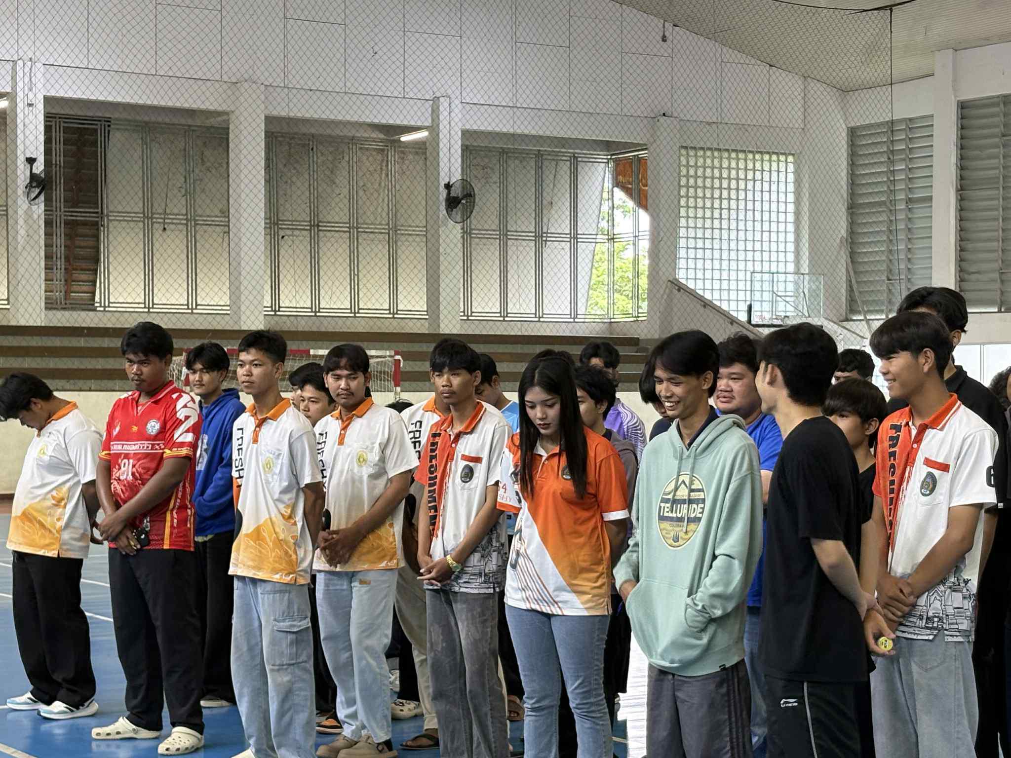 16. กิจกรรมกีฬานักศึกษาสานสัมพันธ์น้องพี่