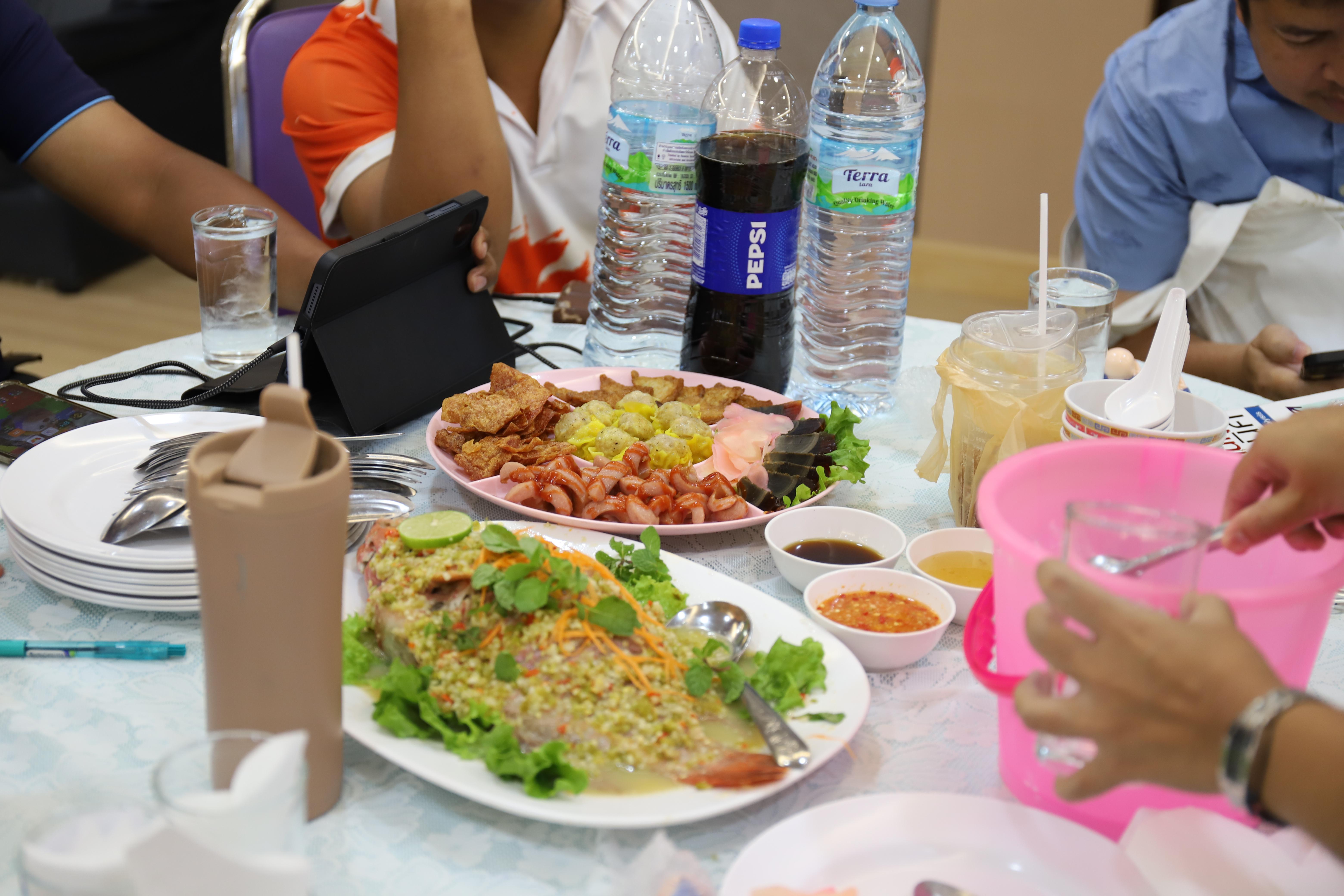 154. กิจกรรมการแลกเปลี่ยนความรู้สานสัมพันธ์บุคลากร