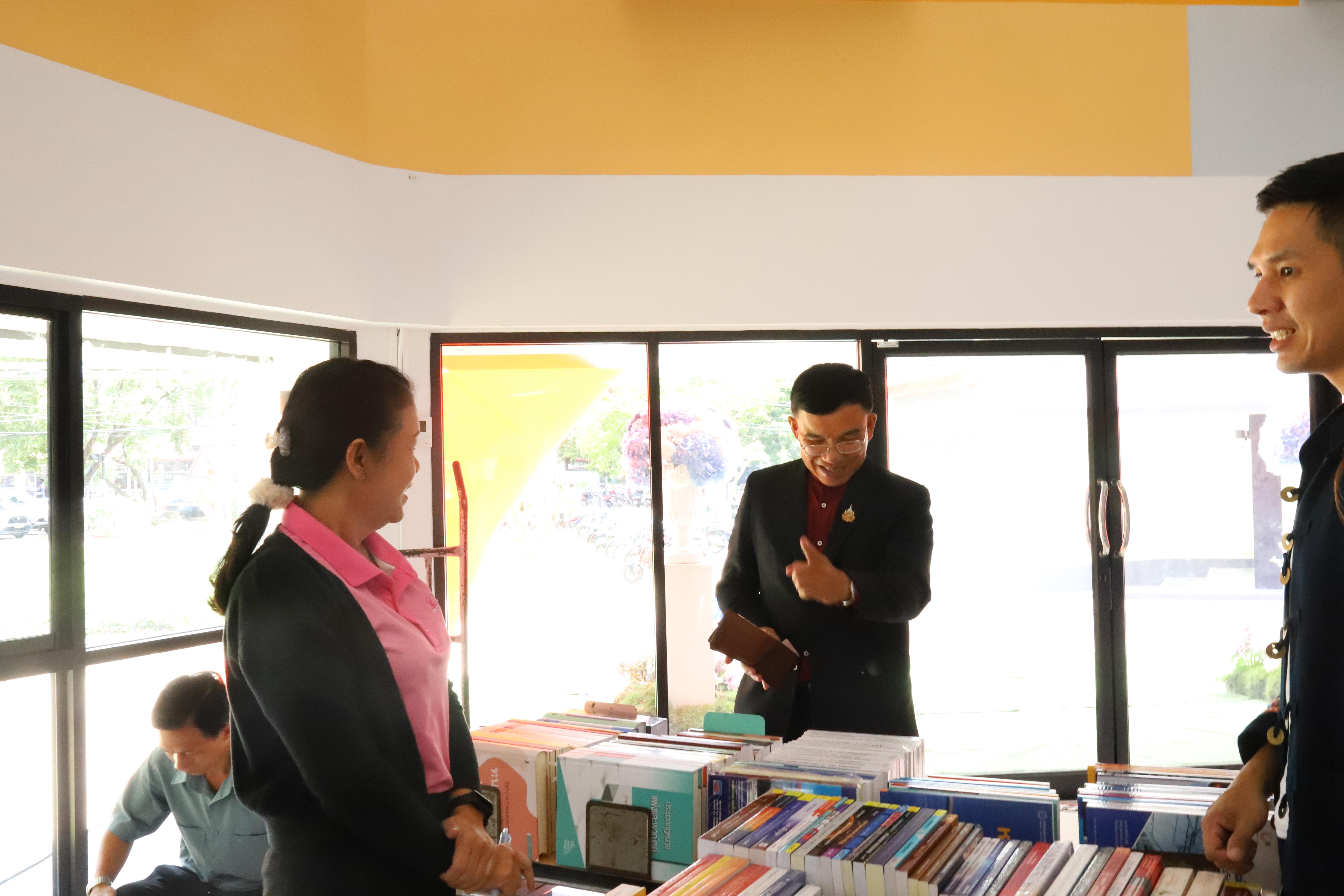 105. กิจกรรมโครงการประชุมเชิงปฏิบัติการเทคนิคการเขียนหนังสือเพื่อขอกำหนดตำแหน่งทางวิชาการ