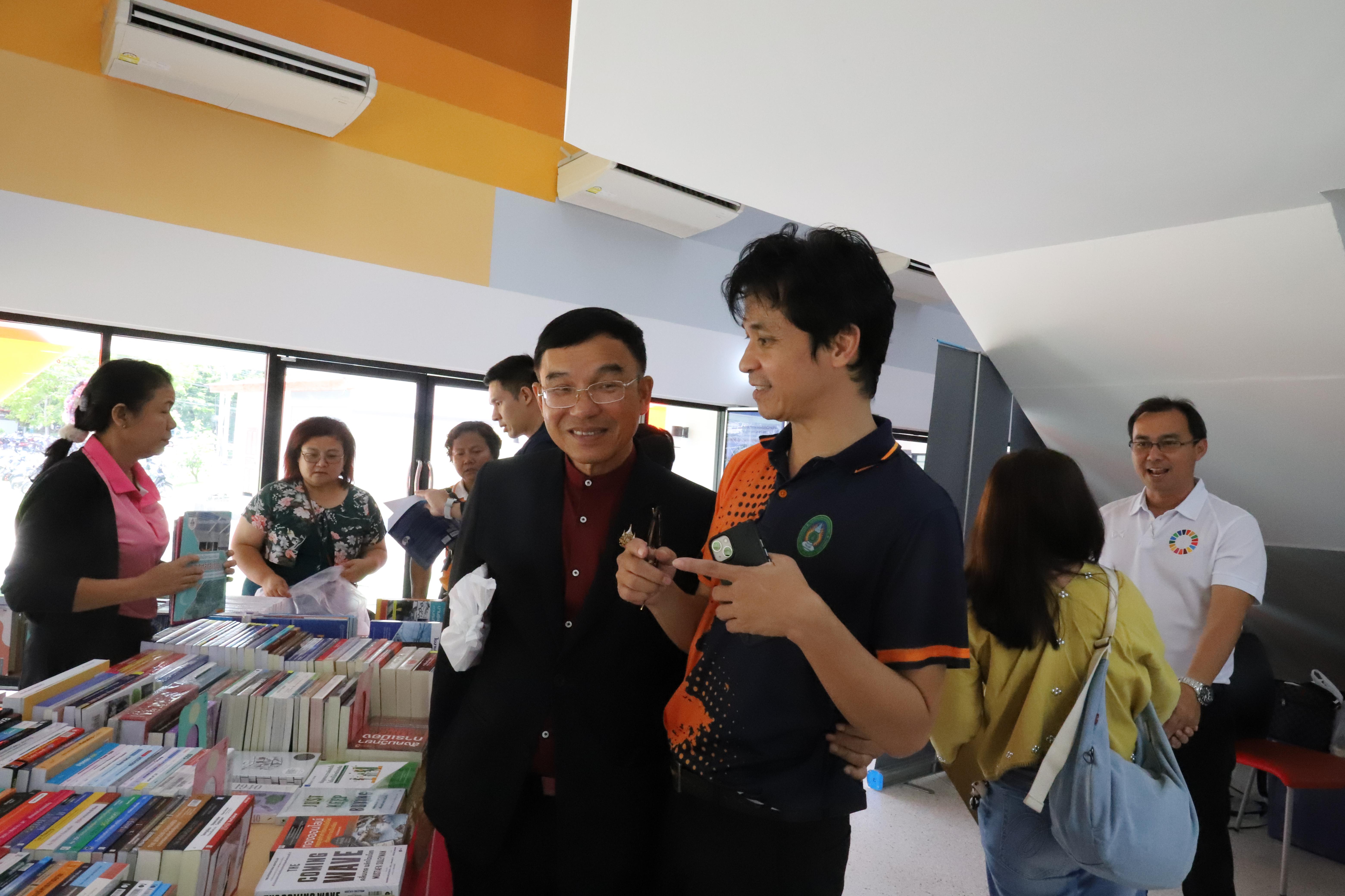 119. กิจกรรมโครงการประชุมเชิงปฏิบัติการเทคนิคการเขียนหนังสือเพื่อขอกำหนดตำแหน่งทางวิชาการ