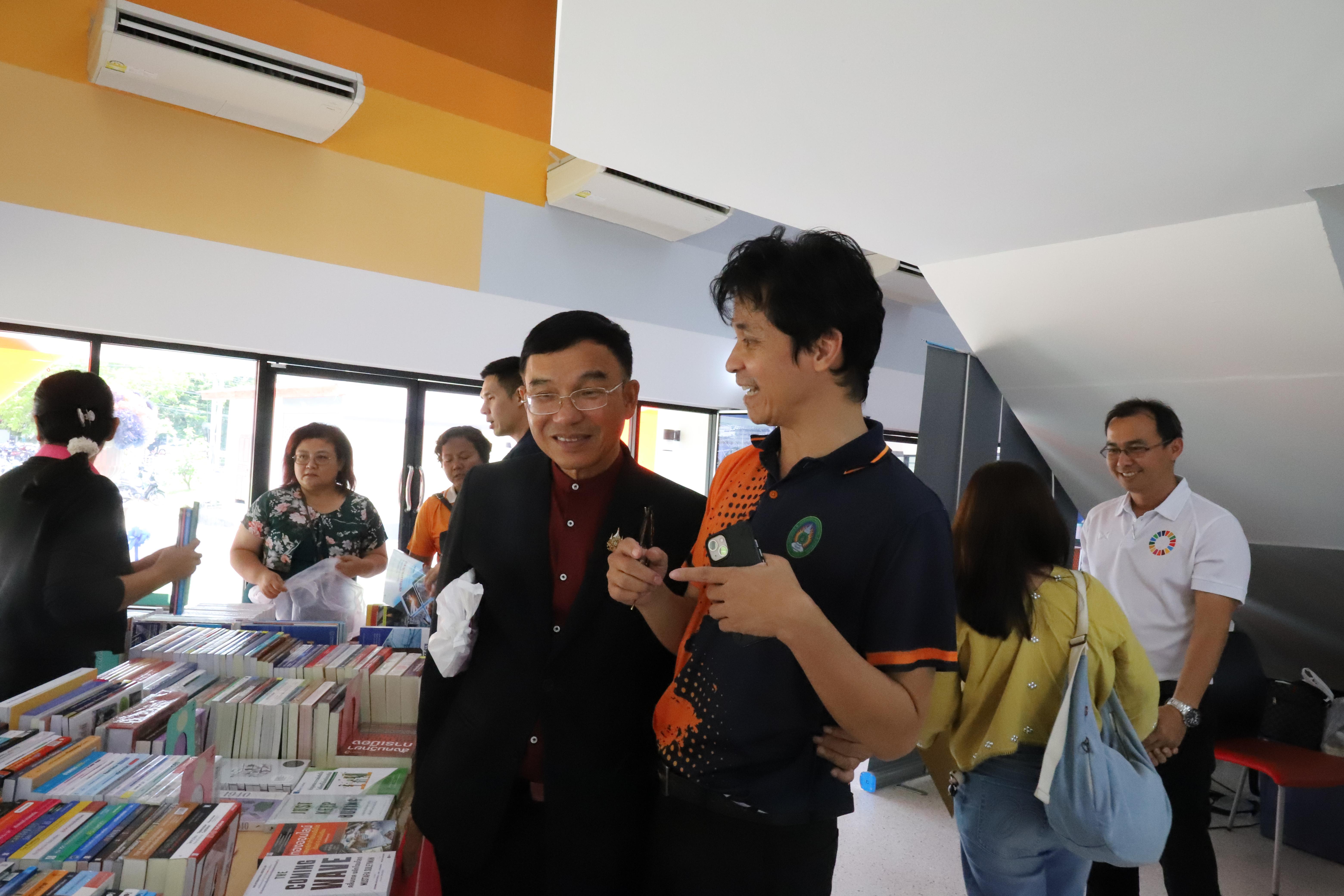 120. กิจกรรมโครงการประชุมเชิงปฏิบัติการเทคนิคการเขียนหนังสือเพื่อขอกำหนดตำแหน่งทางวิชาการ