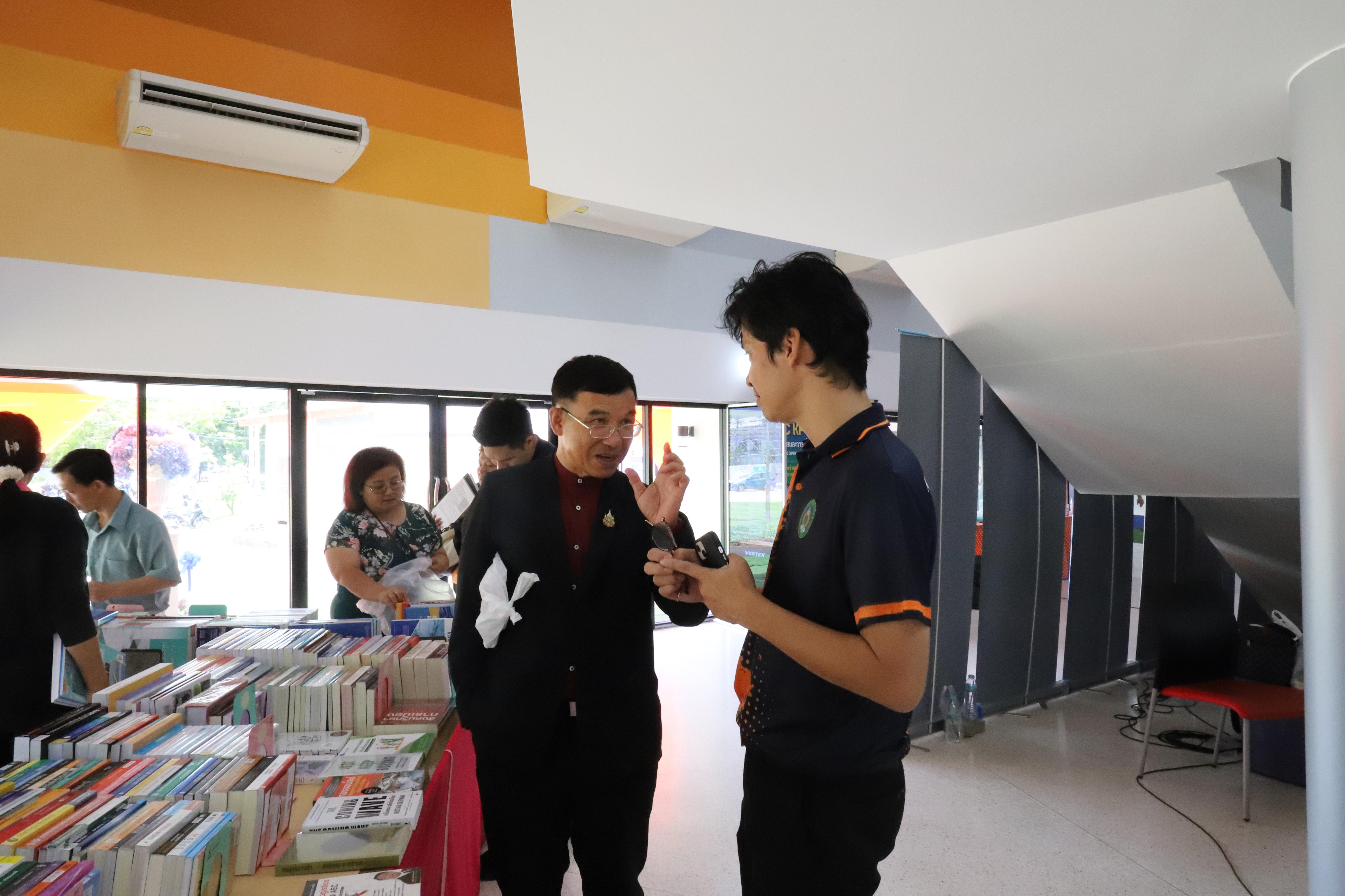 122. กิจกรรมโครงการประชุมเชิงปฏิบัติการเทคนิคการเขียนหนังสือเพื่อขอกำหนดตำแหน่งทางวิชาการ