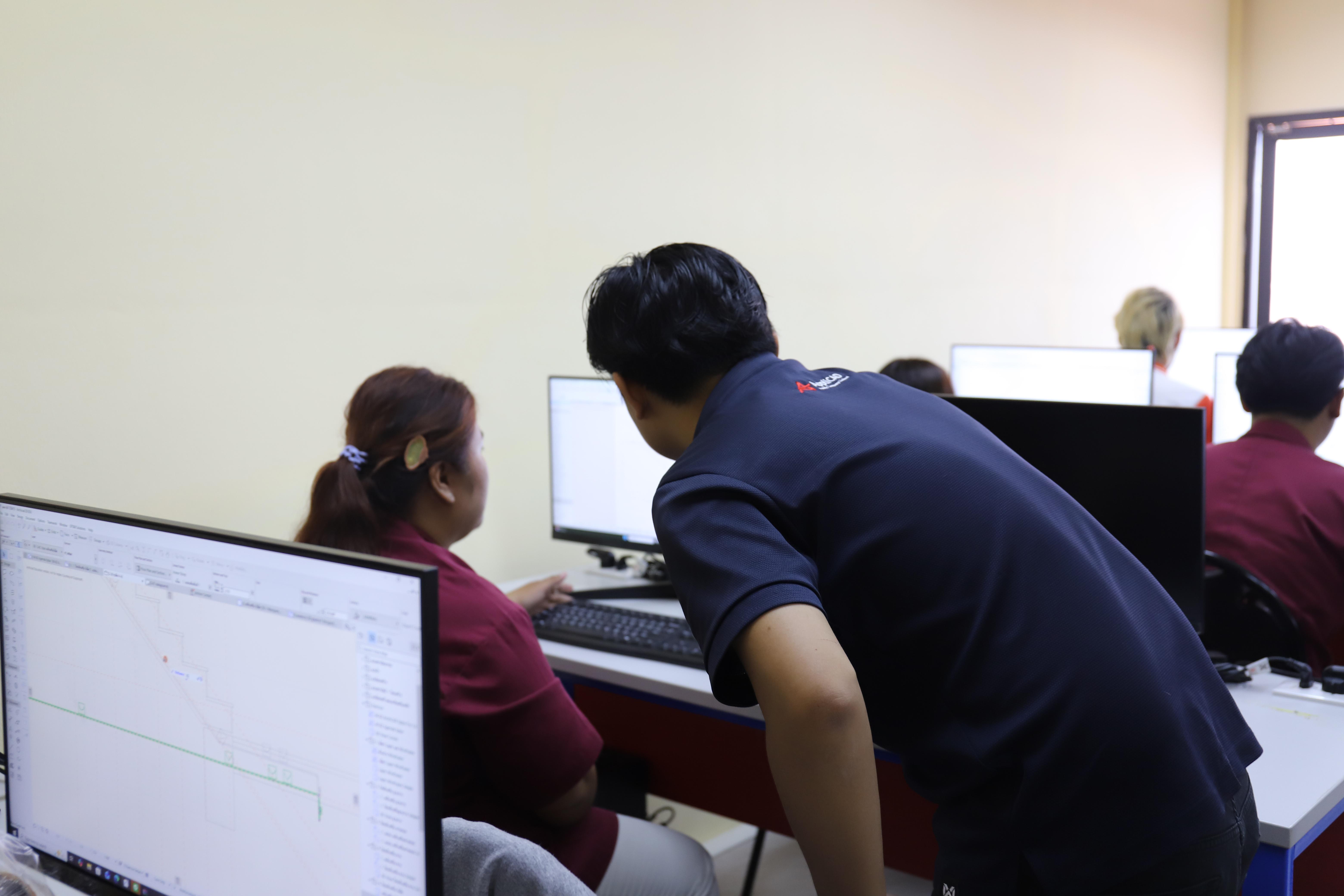 57. กิจกรรมอบรมเสริมสร้างศักยภาพในการผลิตบัณฑิตโปรแกรมวิชาเทคโนโลยีวิศวกรรมโยธา ครั้งที่1