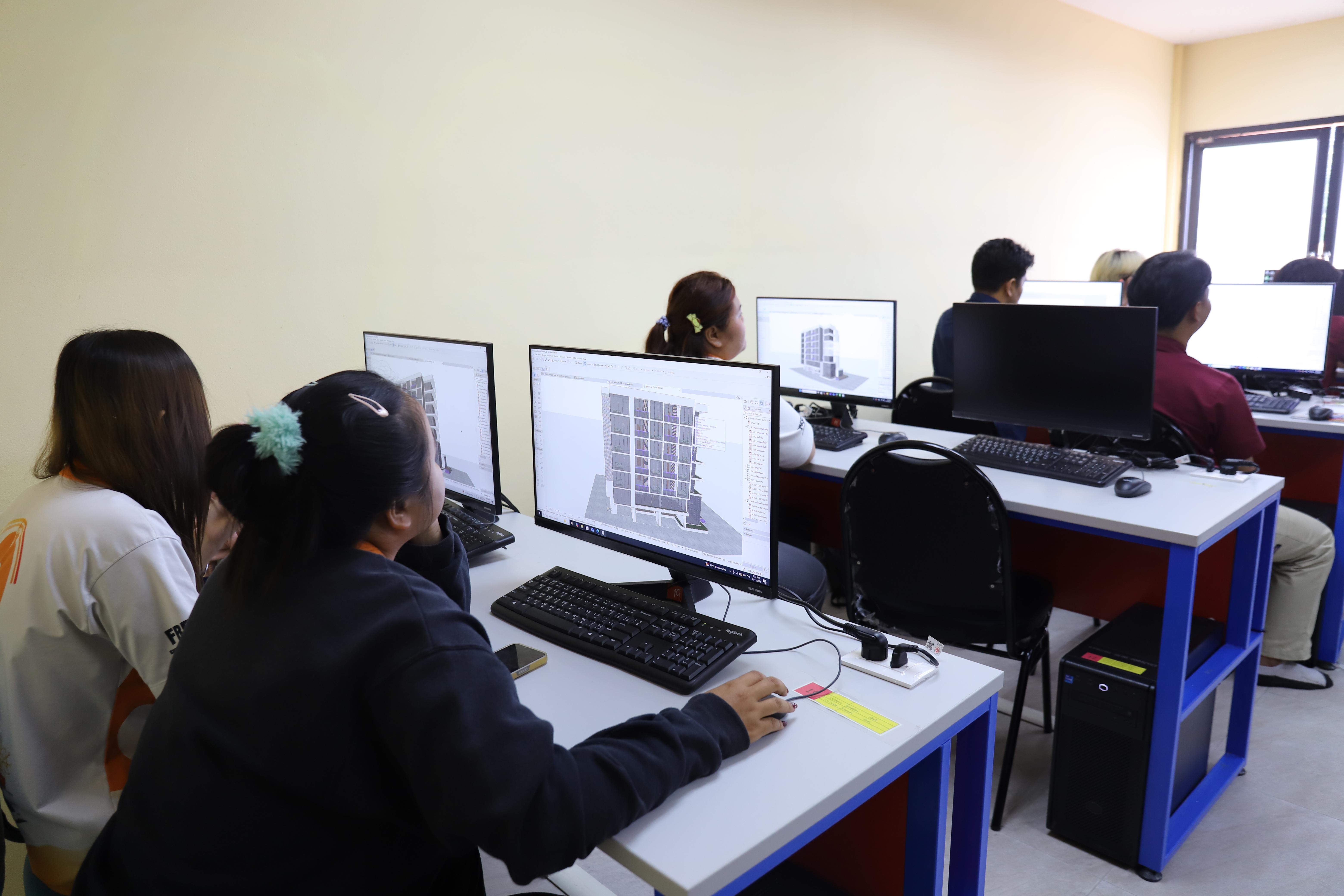 4. กิจกรรมอบรมเสริมสร้างศักยภาพในการผลิตบัณฑิตโปรแกรมวิชาเทคโนโลยีวิศวกรรมโยธา (ครั้งที่ 2)