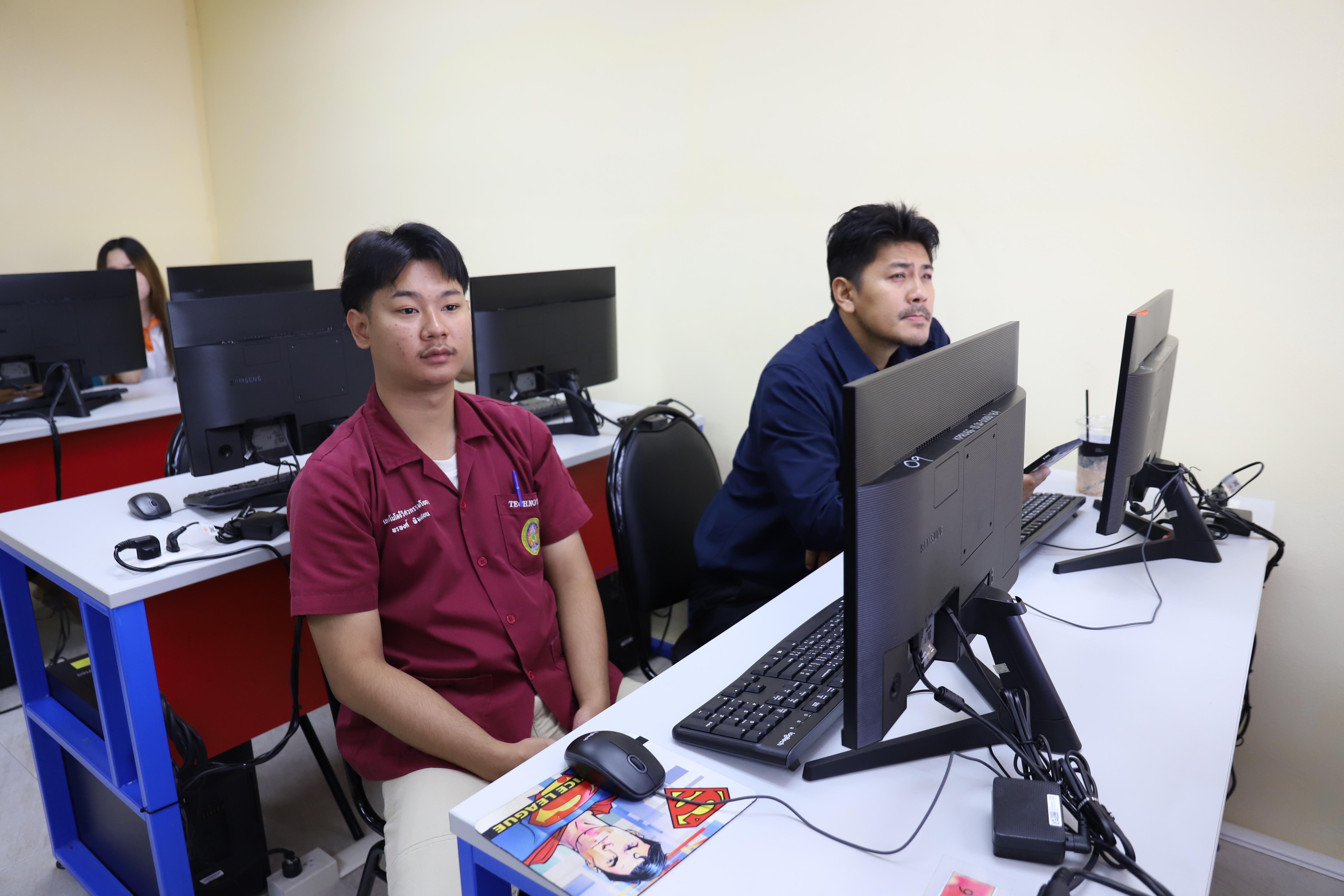 11. กิจกรรมอบรมเสริมสร้างศักยภาพในการผลิตบัณฑิตโปรแกรมวิชาเทคโนโลยีวิศวกรรมโยธา (ครั้งที่ 2)