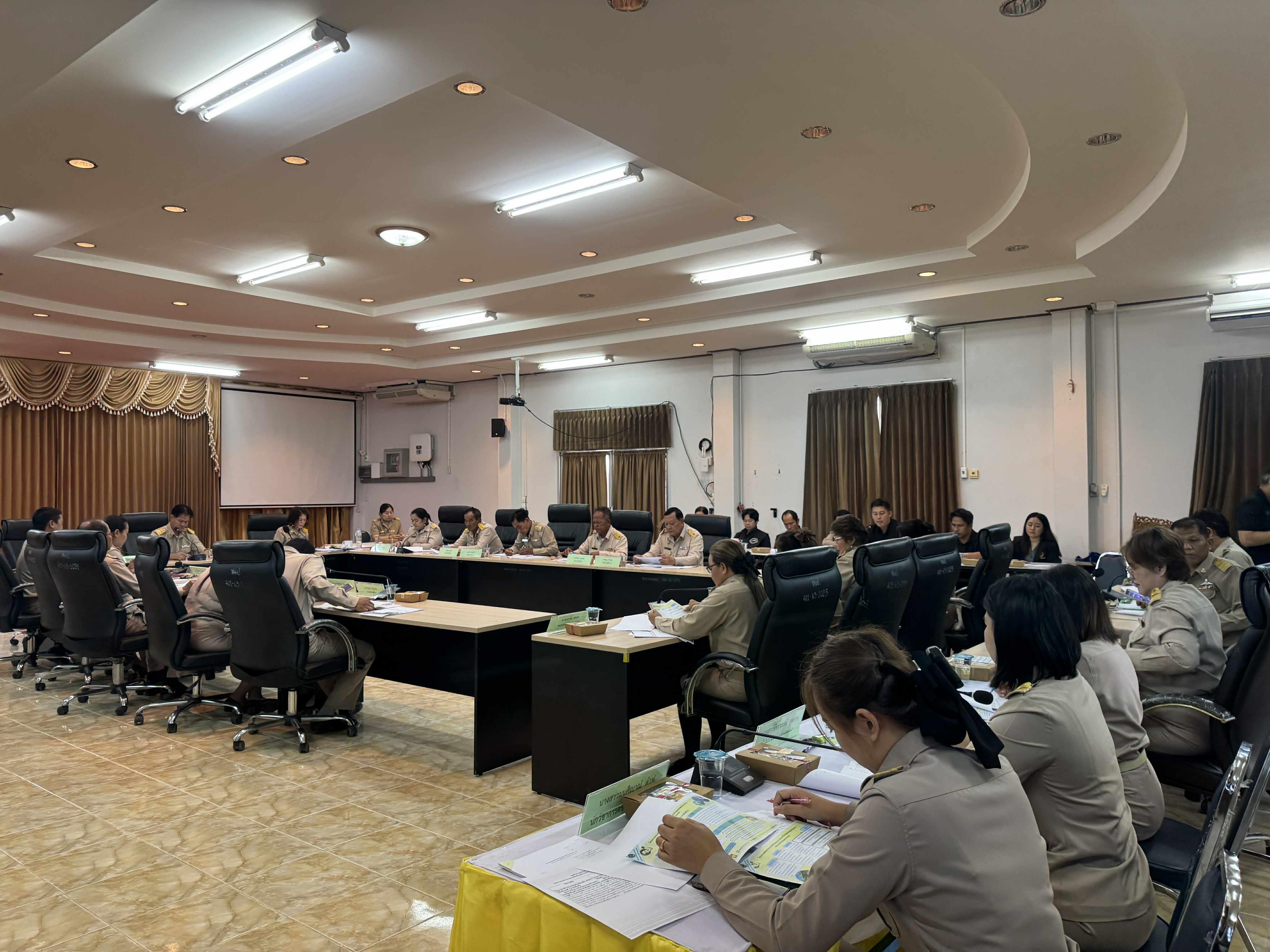 5. ประชุมการสภาองค์การบริหารส่วนตำบลทรงธรรม สมัยวิสามัญ สมัยที่ 2  ประจำปี พ.ศ. 2568