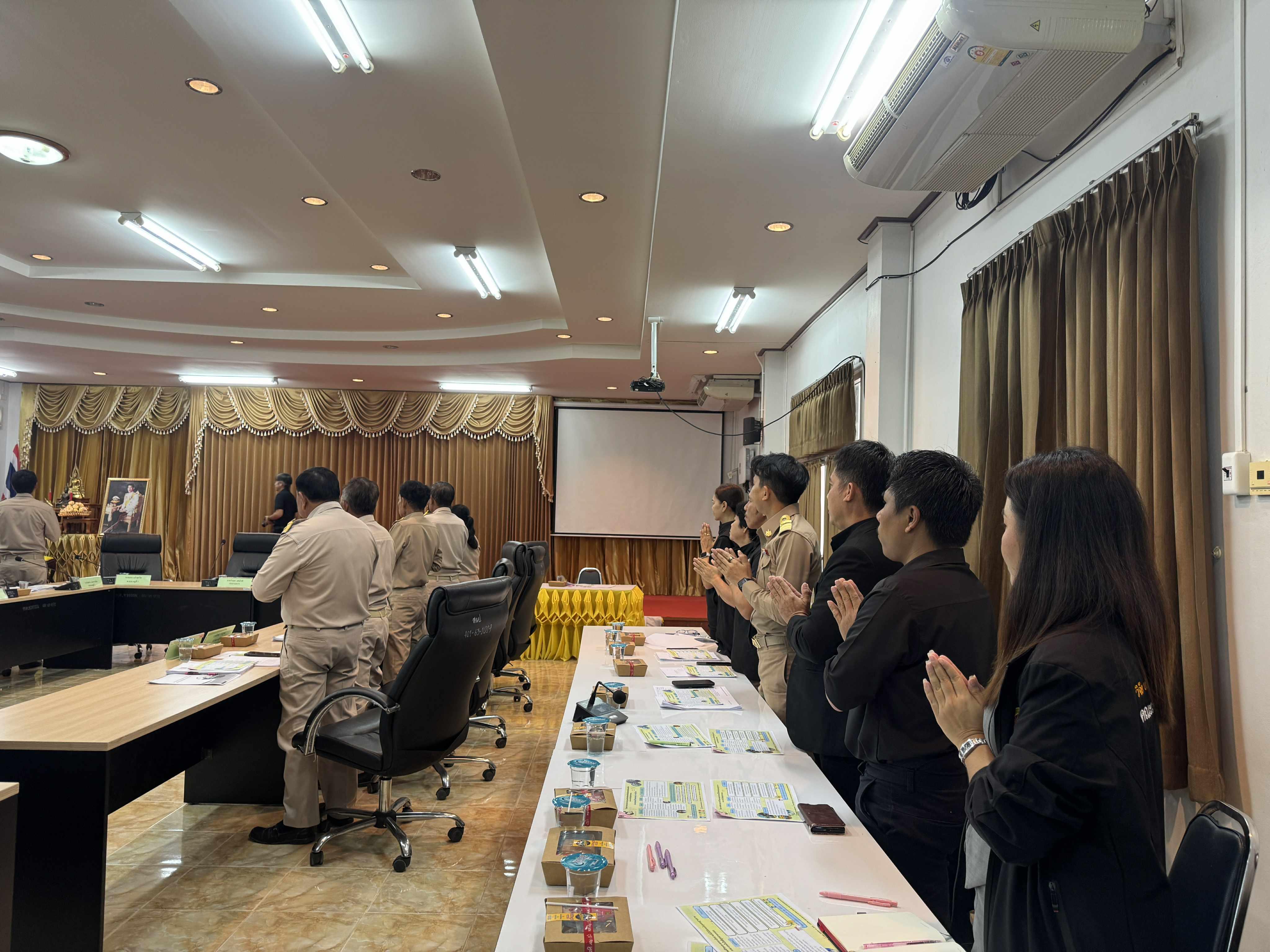 21. ประชุมการสภาองค์การบริหารส่วนตำบลทรงธรรม สมัยวิสามัญ สมัยที่ 2  ประจำปี พ.ศ. 2568