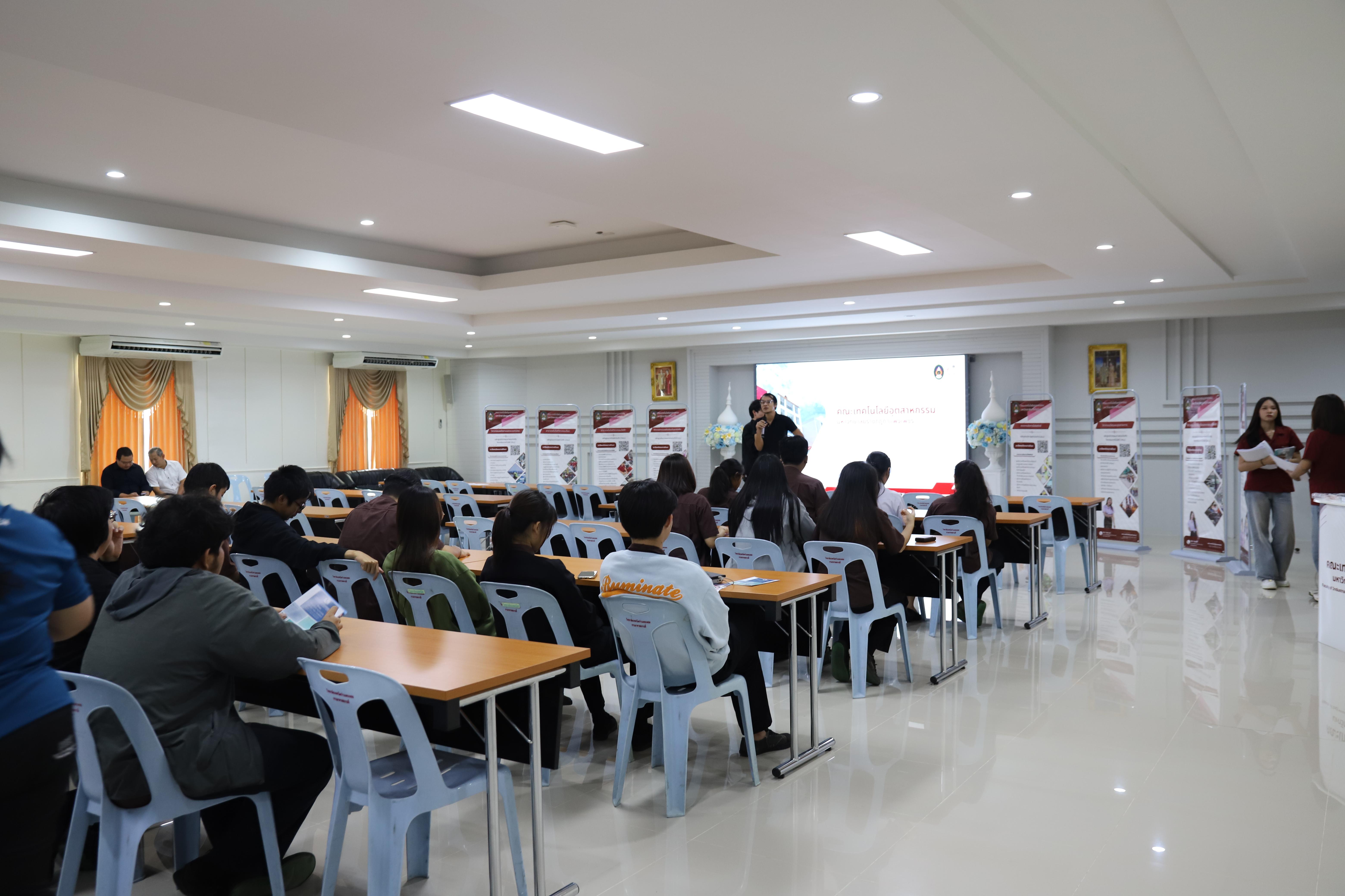 1. วิทยาลัยเทคนิคกำแพงเพชร