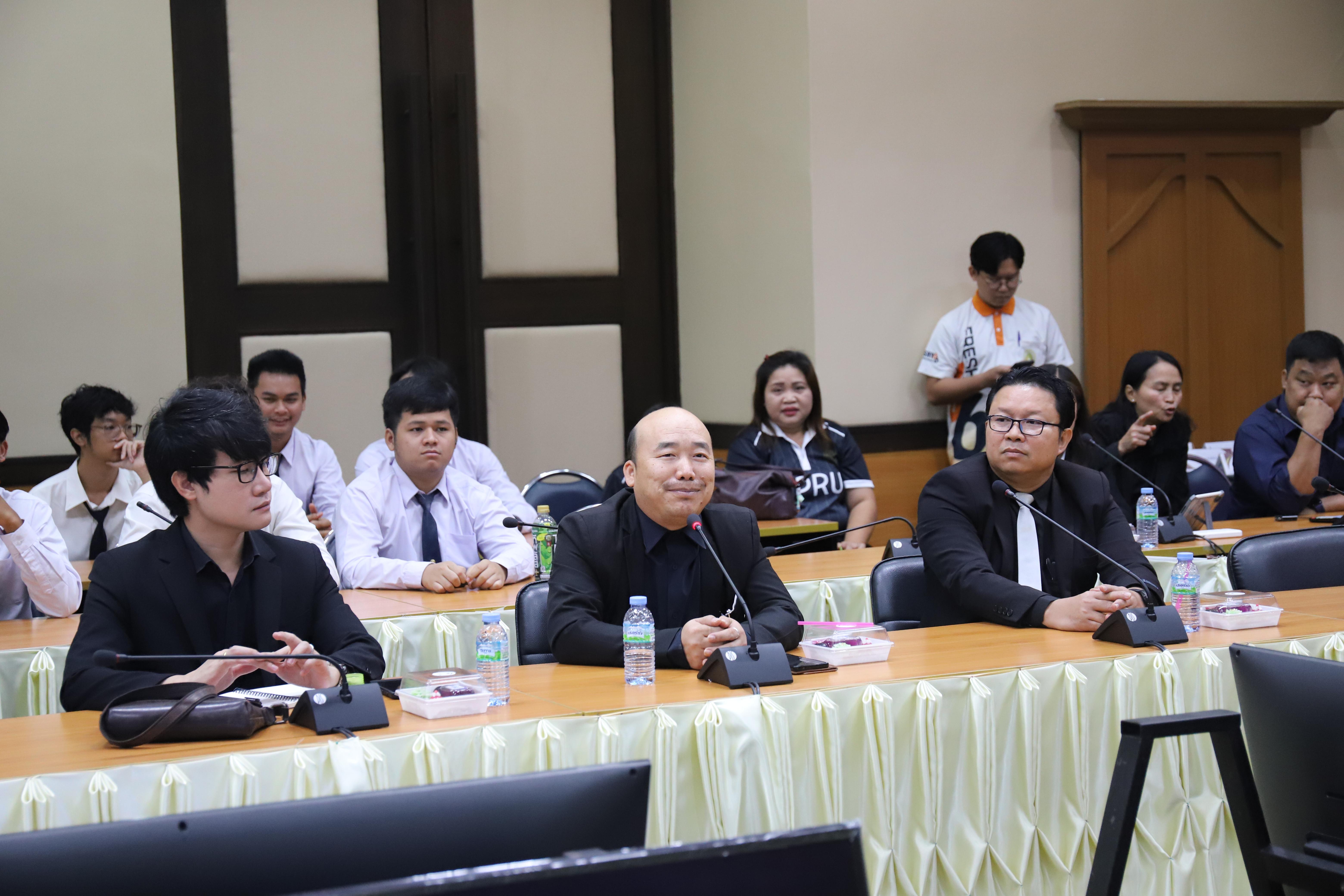 17. หลักสูตรเทคโนโลยีคอมพิวเตอร์ ร่วมลงนาม MOU