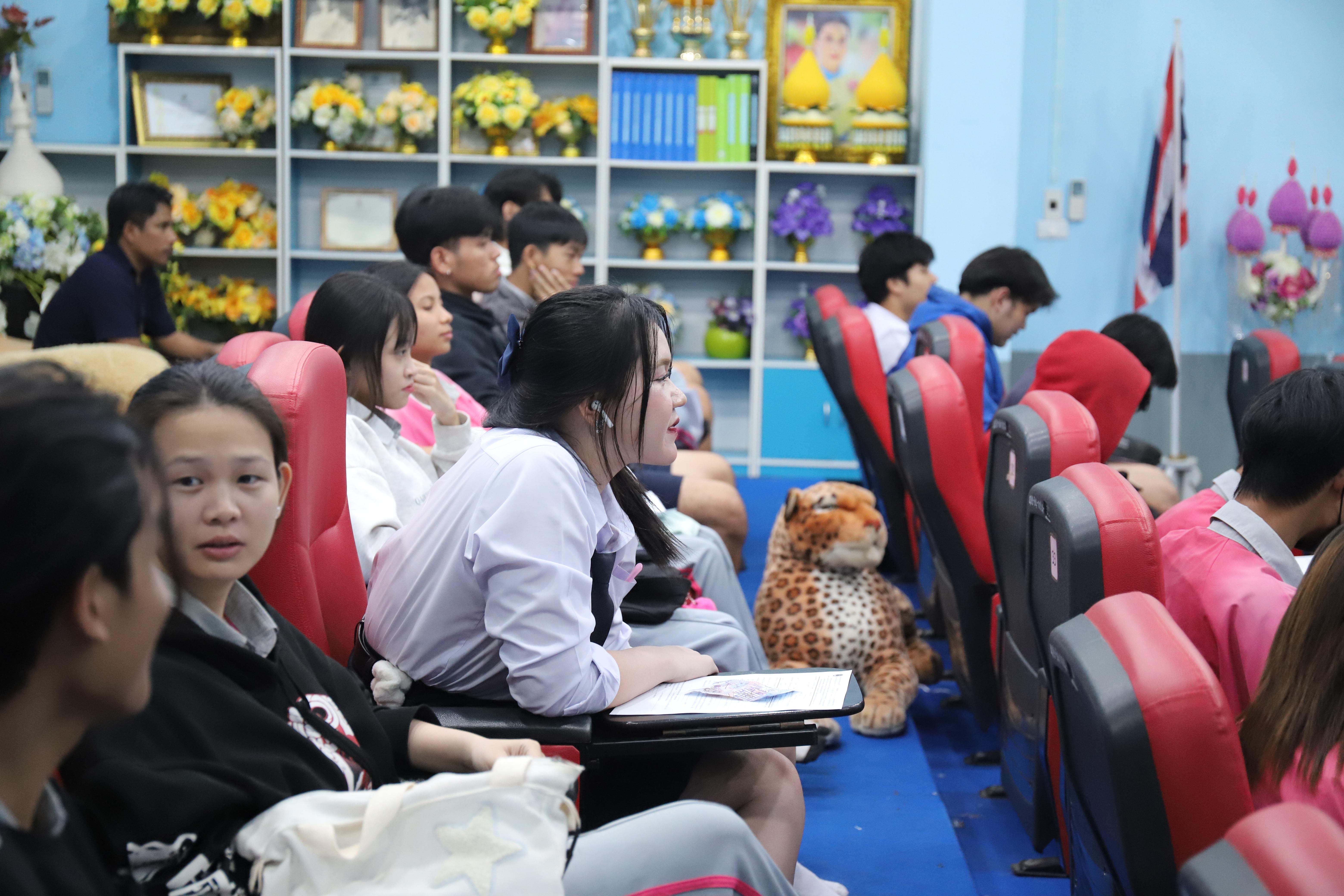 68. โรงเรียนชากังราว