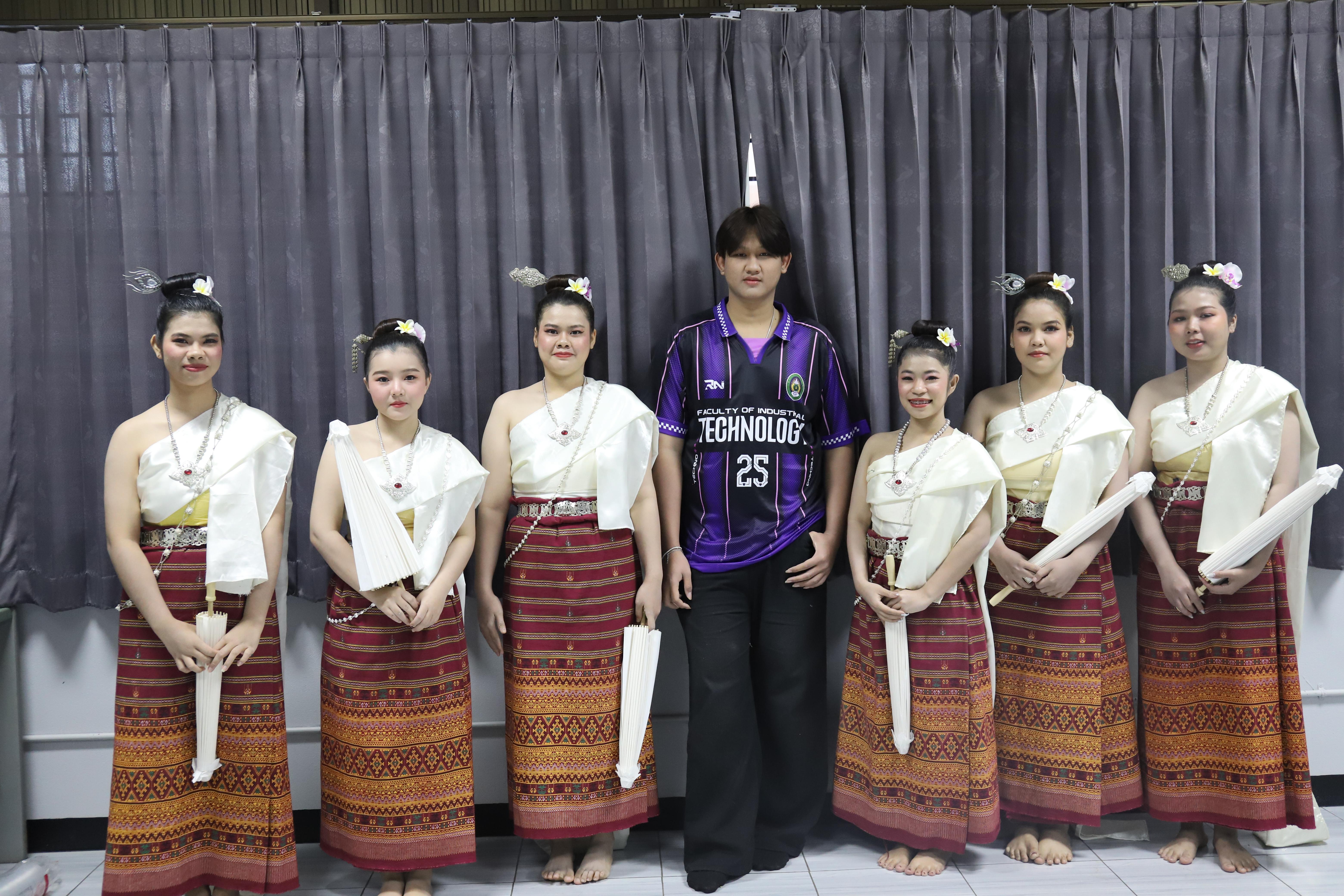 1. กีฬา