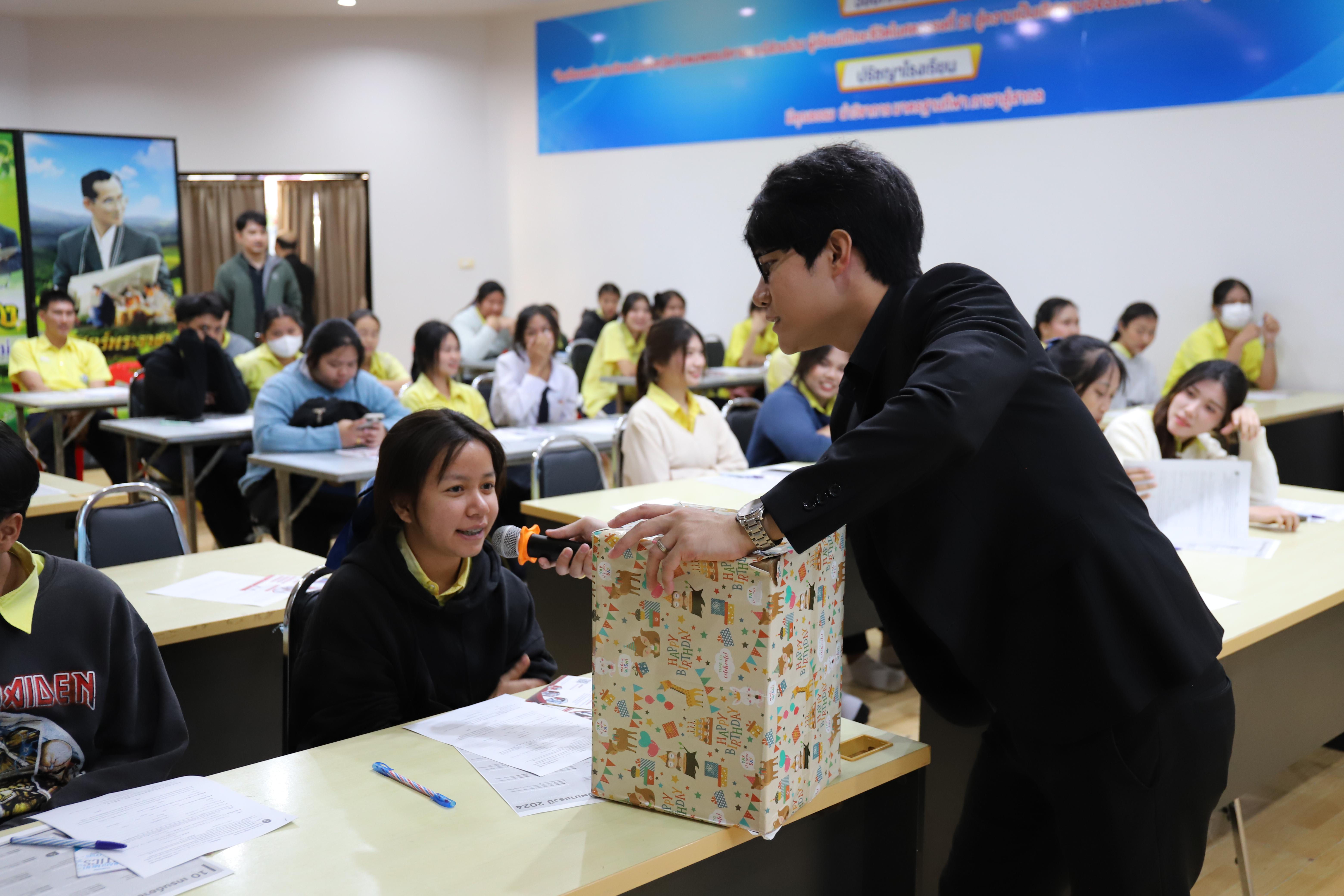 37. โรงเรียนองค์การบริหารส่วนจังหวัดกำแพงเพชร